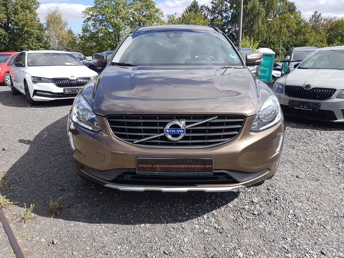 Volvo XC60, D4 2.0D 140KW NAVI MANUÁL - fotka 2