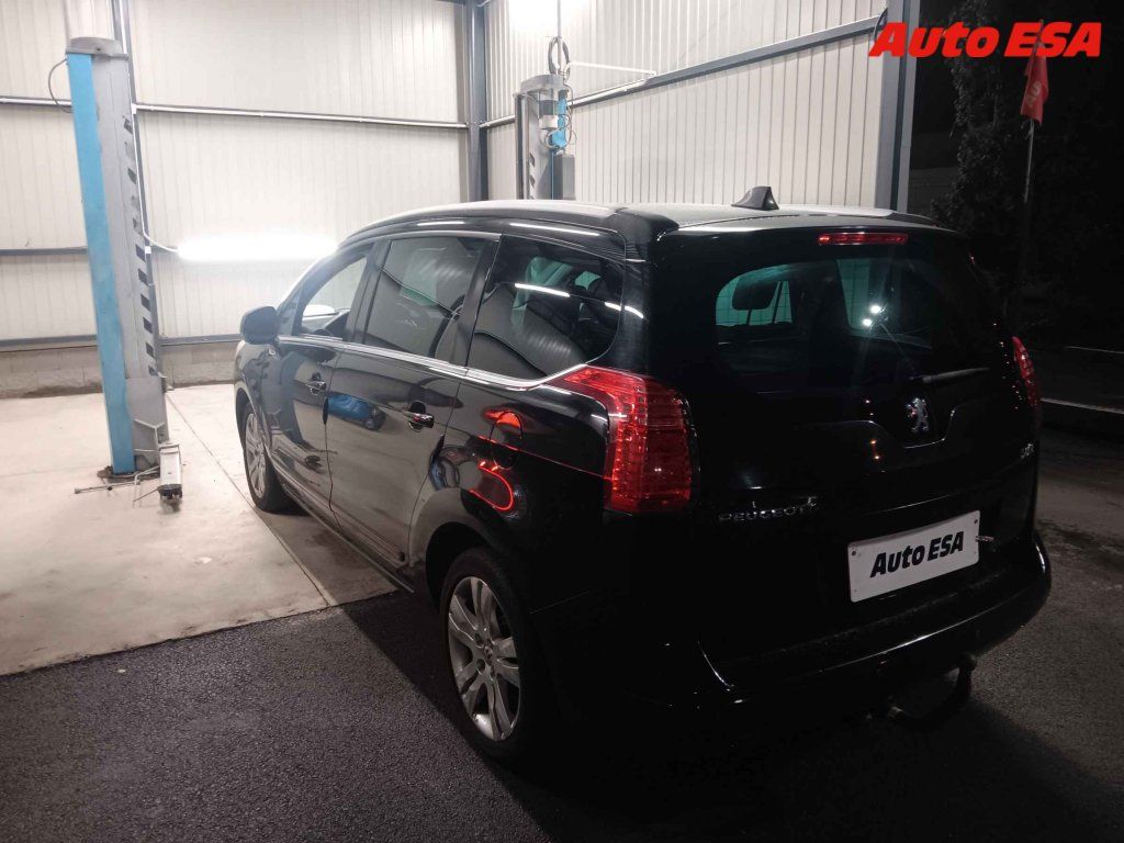 Peugeot 5008, 2.0 HDi - fotka 2