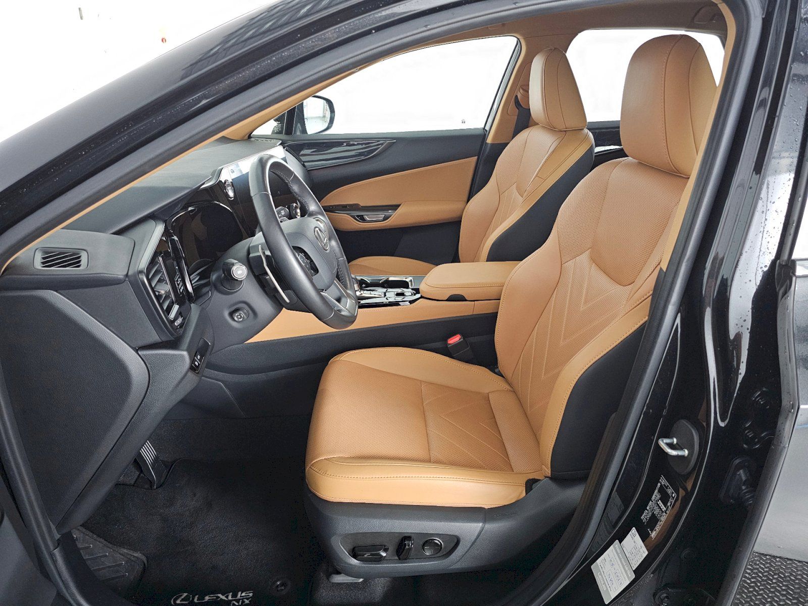Lexus NX 350h, 2.5HEV AWD 248k PRESTIGE PLUS - fotka 6