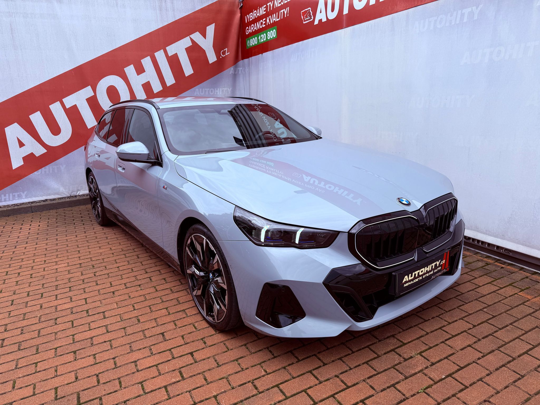 BMW Řada 5, 540d xDrive, Serviska, Záruka - fotka 5