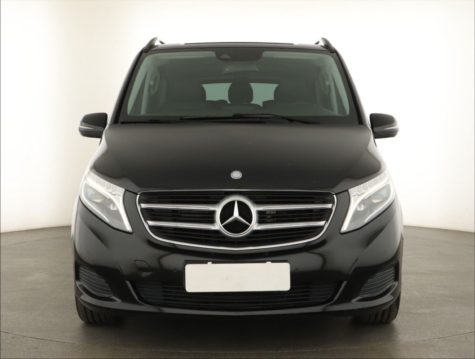 Mercedes-Benz Třídy V, 250 d, 8 míst, XL, AVANTGARDE - fotka 2