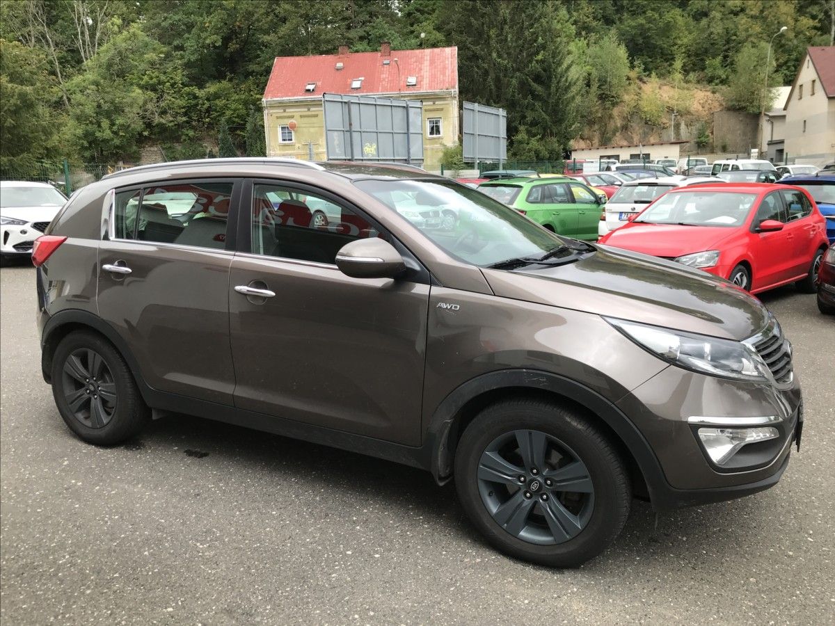 Kia Sportage, 2,0 CRDi 100kW 4x4 MT - fotka 4