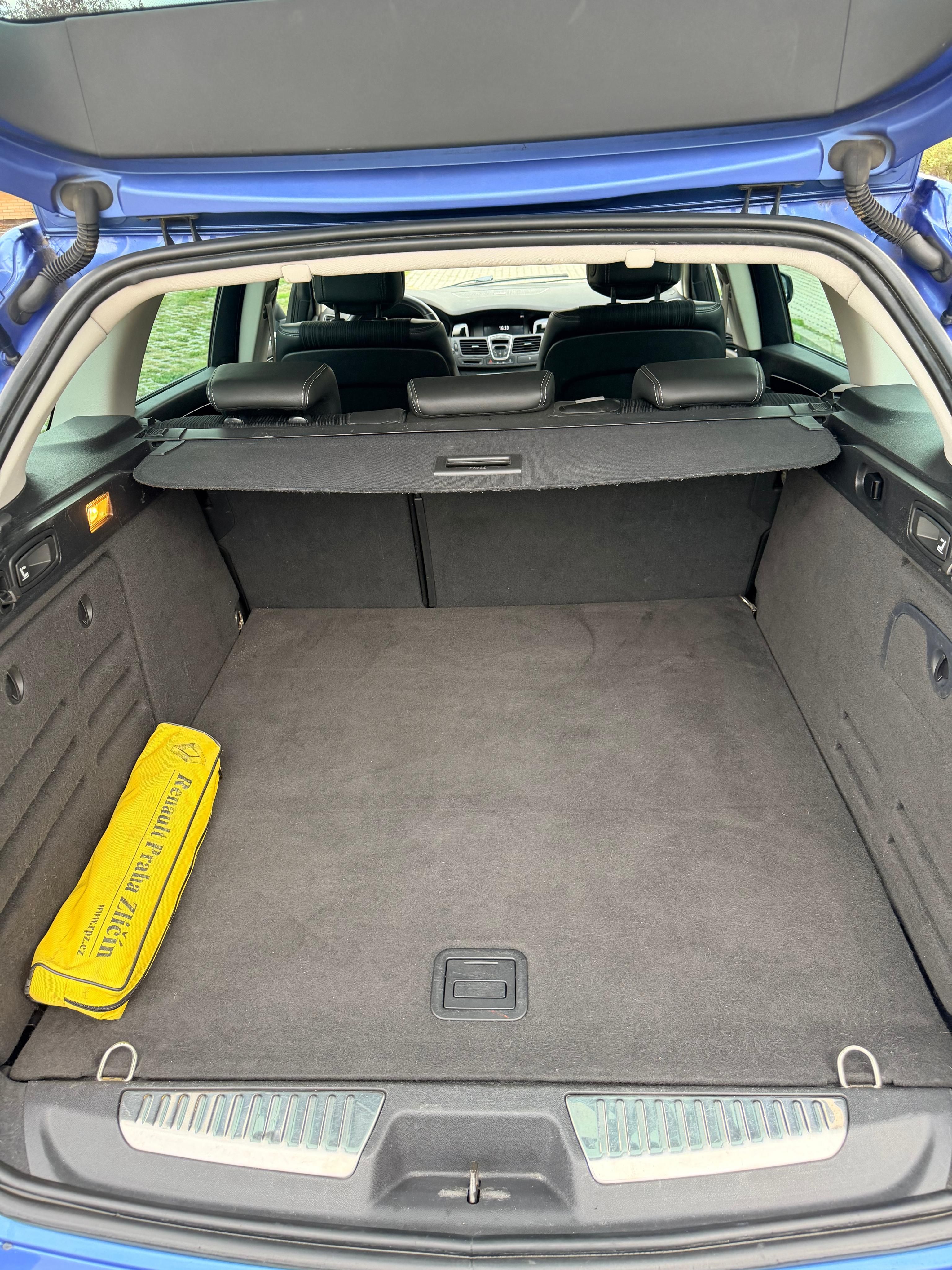 Renault Laguna, 3 Grandtour 2.0 dCi 127 kW - fotka 6