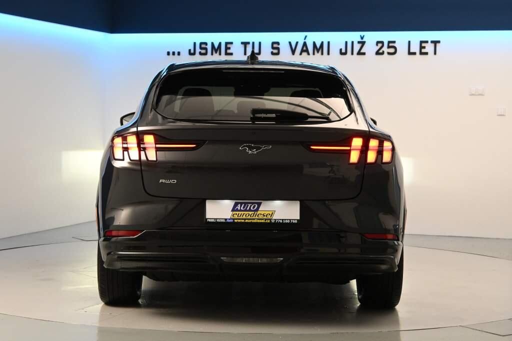 Ford Mustang Mach-E, PREMIUM 258 KW AWD Matrix LED - fotka 6