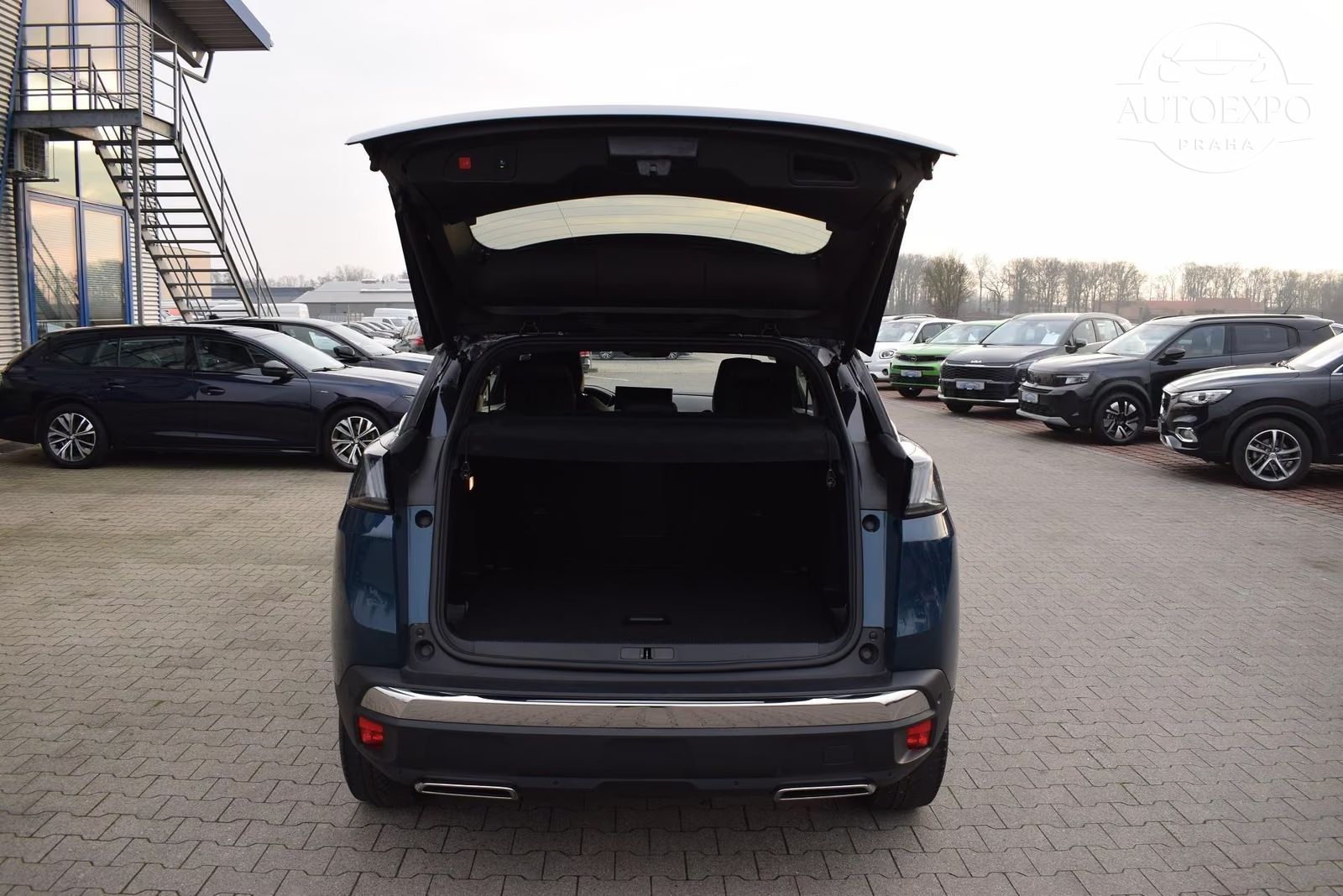Peugeot 3008, Hybrid 145 GT LED/Navi/SHZ/ACC - fotka 6
