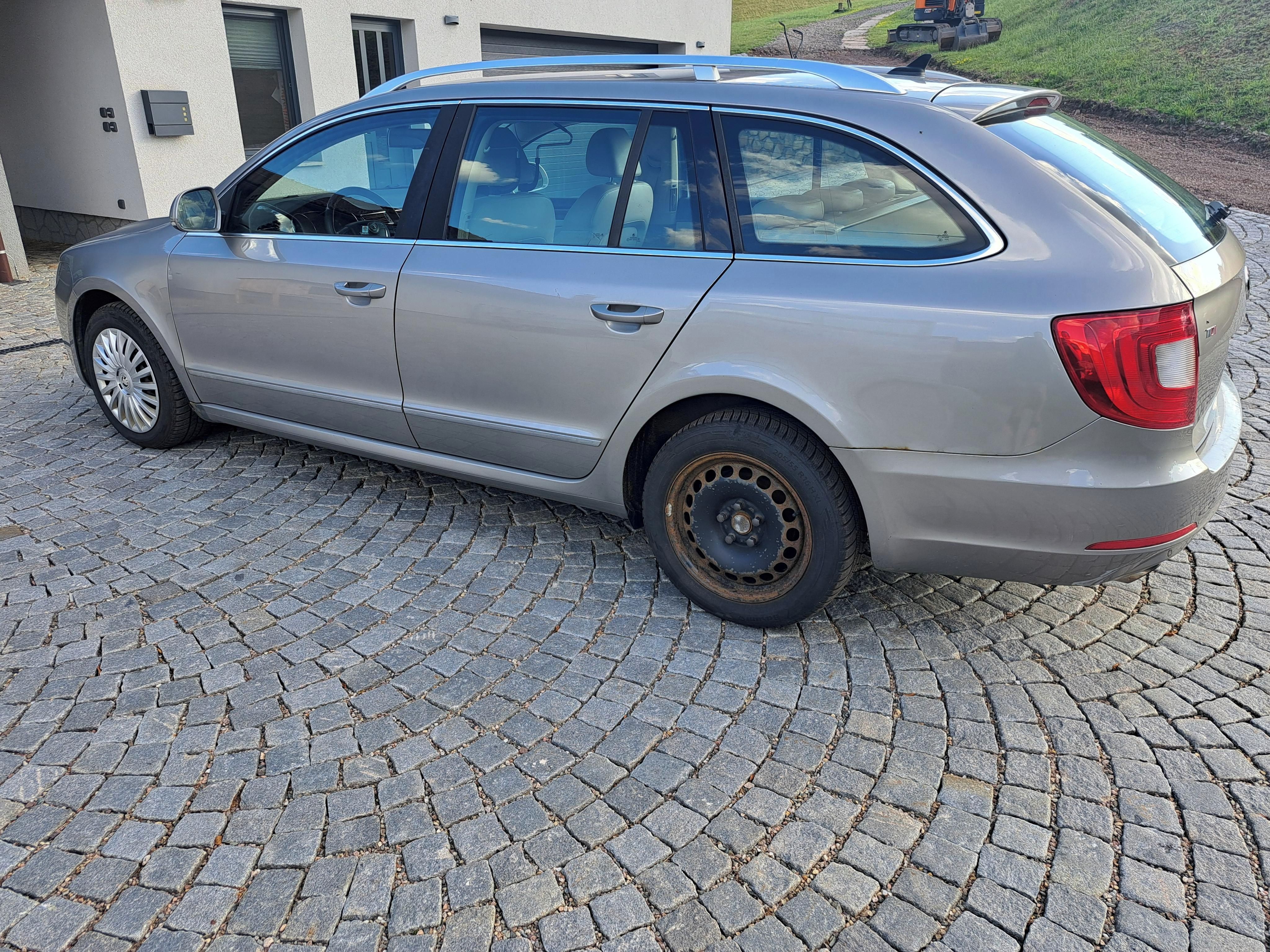 Škoda Superb, Škoda Superb - fotka 5