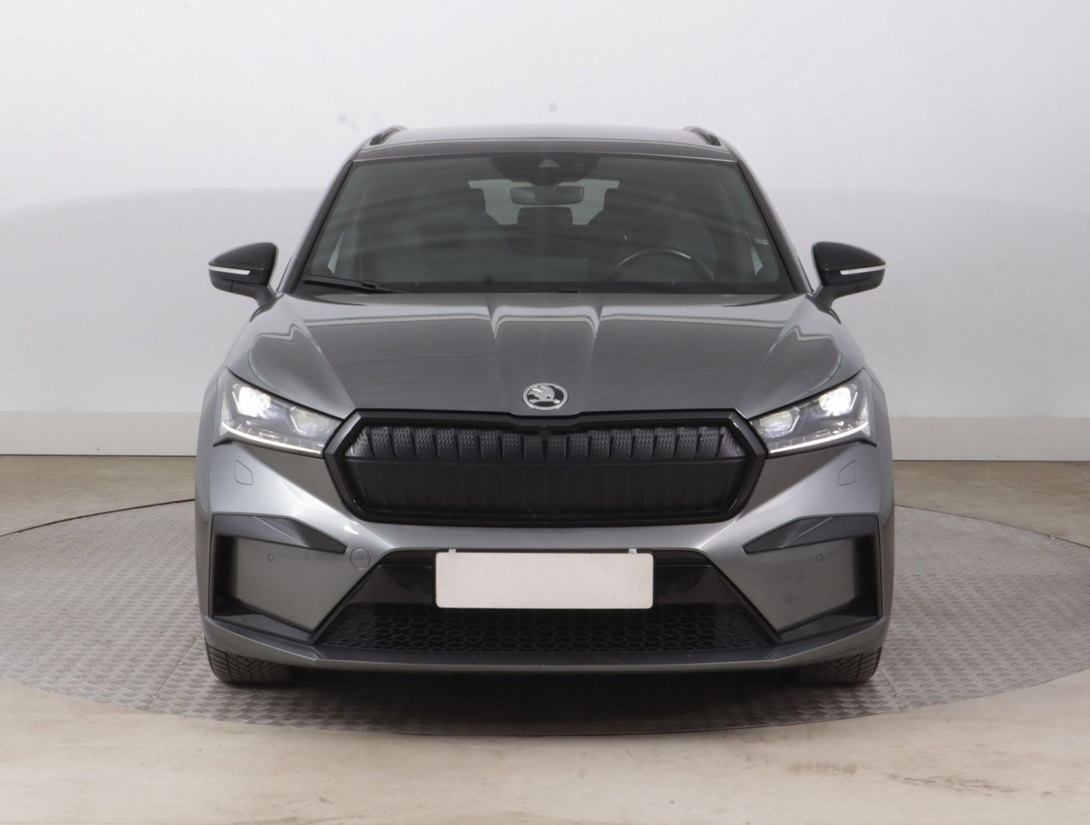 Škoda Enyaq, iV 80x (82 kWh), SoH 91% - fotka 2