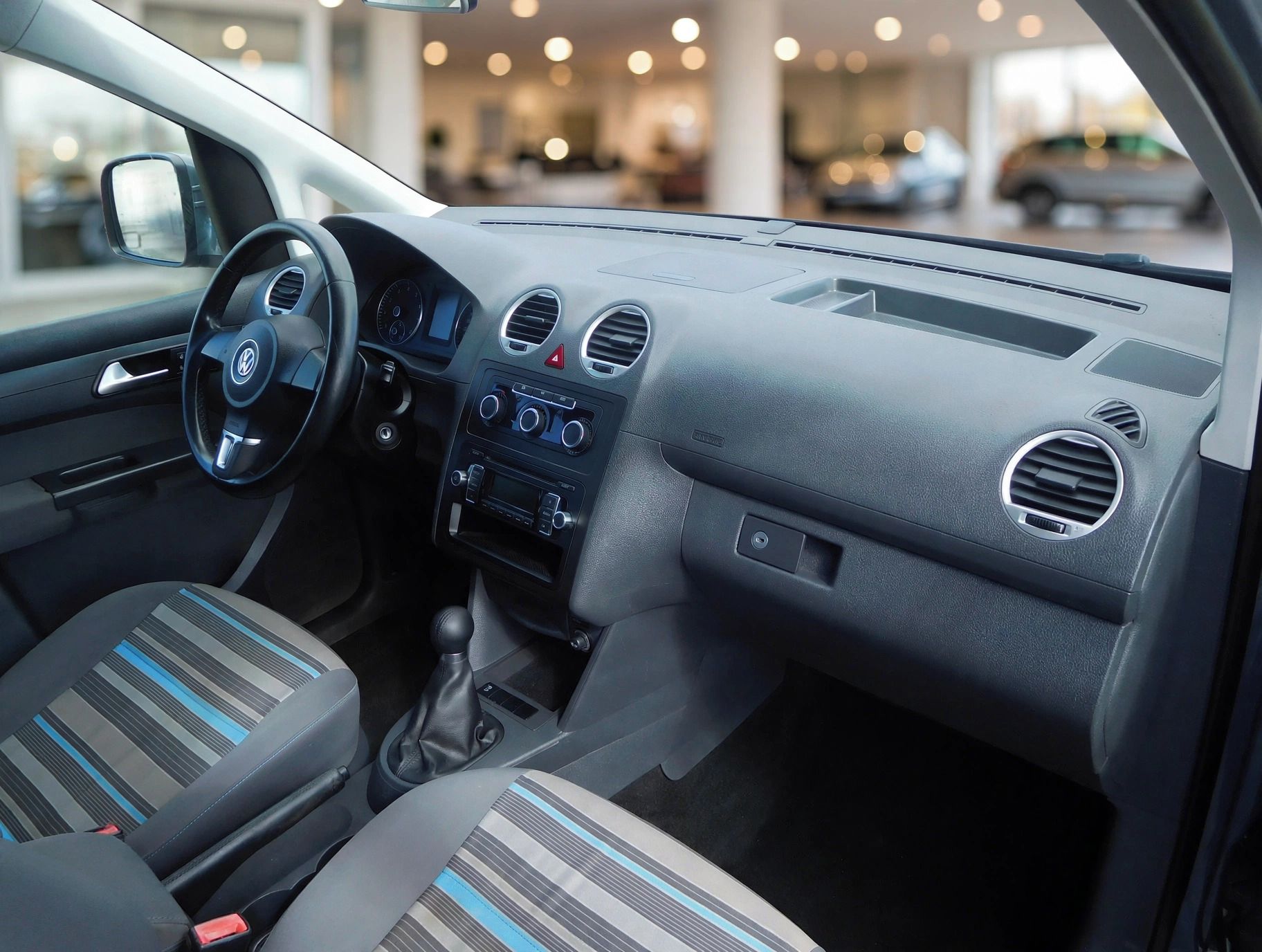 Volkswagen Caddy, 1.2 TSI Comfort 77kW, 7 MÍST - fotka 5
