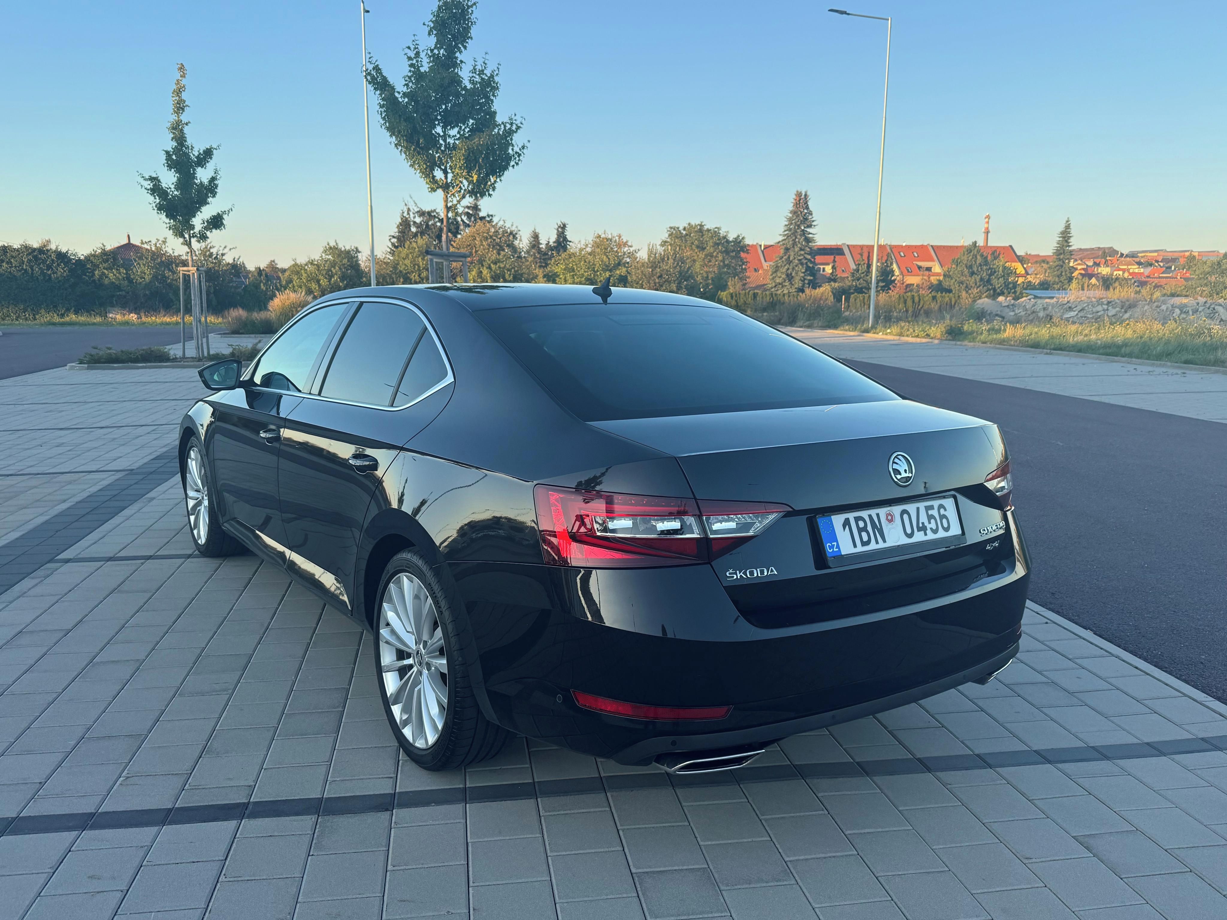 Škoda Superb, Škoda Superb, L&K 2.0 TSI 206k - fotka 6
