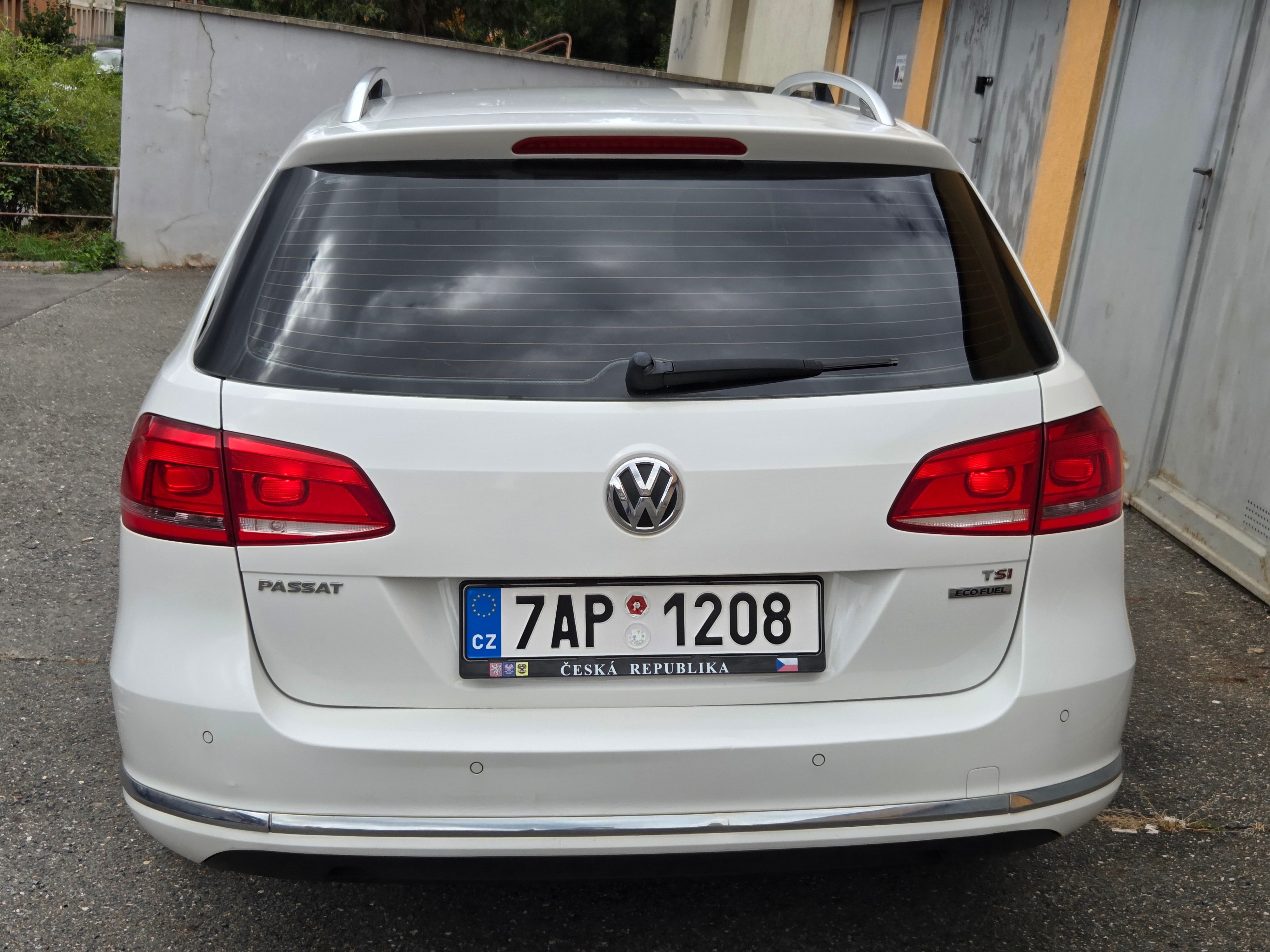 Volkswagen Passat, 1.4i CNG Automat Nová STK - fotka 5