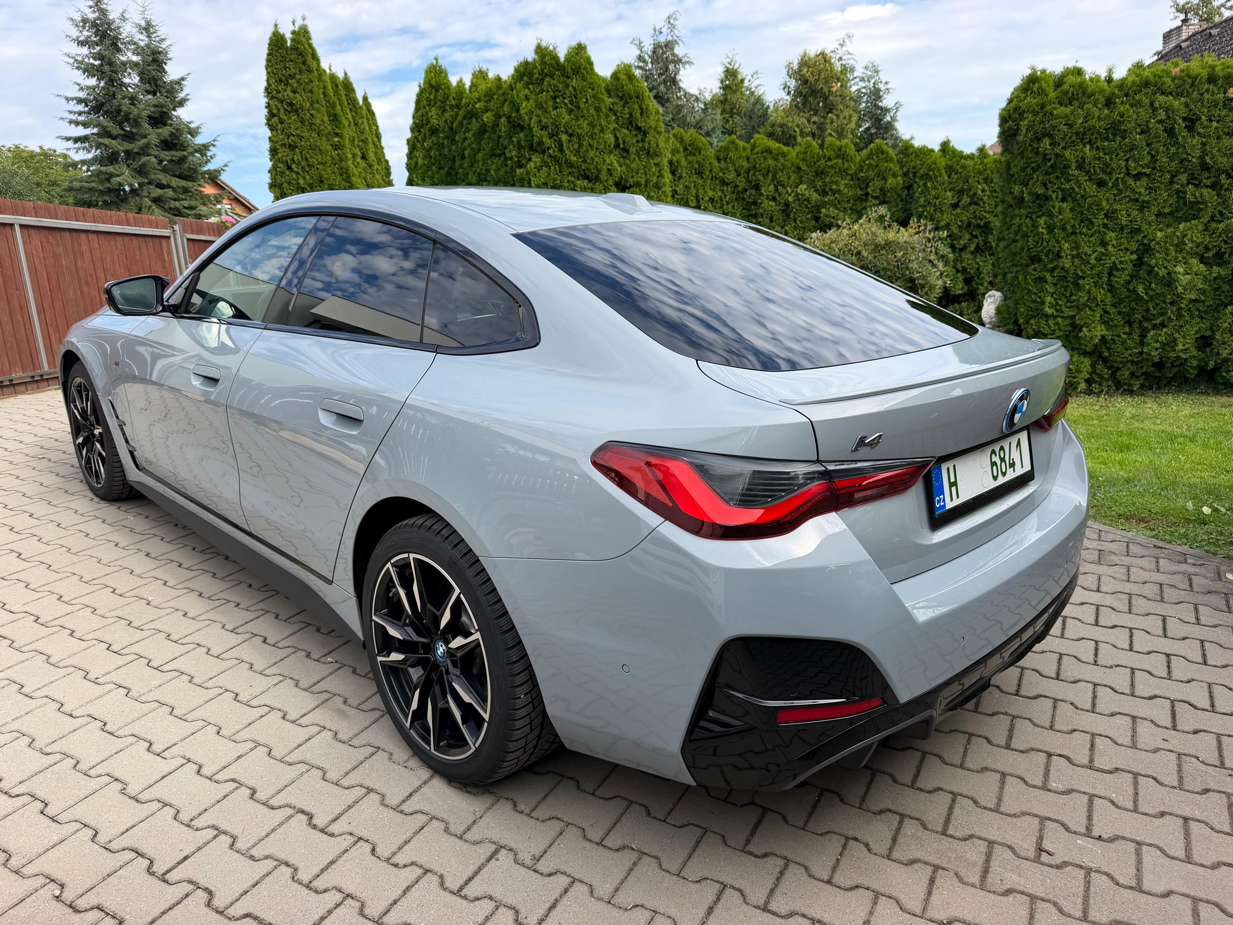 BMW i4, xDrive M50, 83,9kWh, SoH 95% - fotka 3