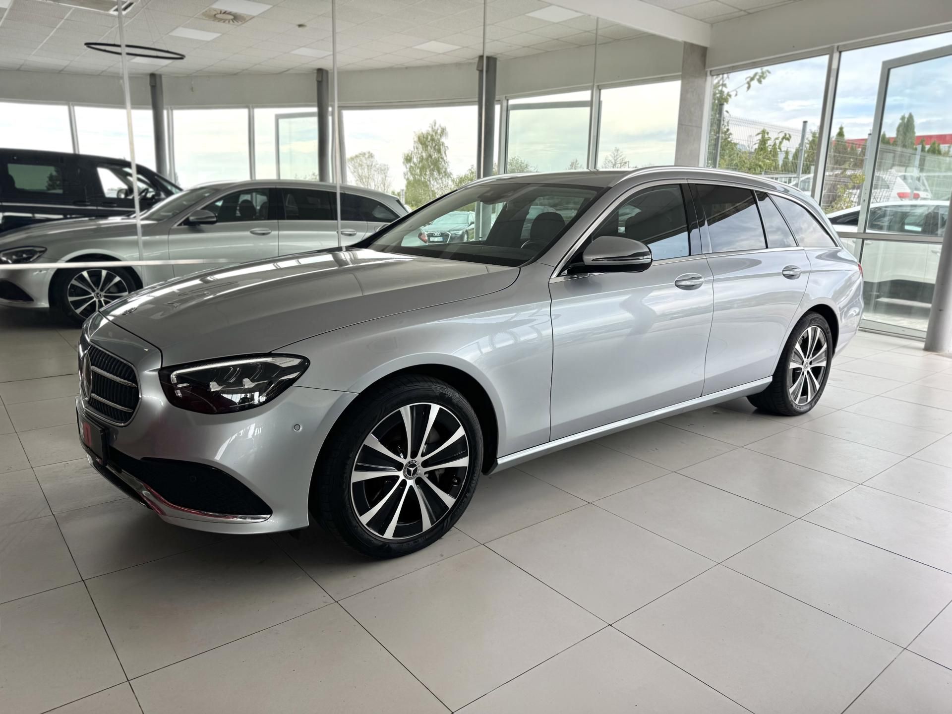 Mercedes-Benz Třídy E, 300e 235kW*Webasto*Tažné*DPH - fotka 2