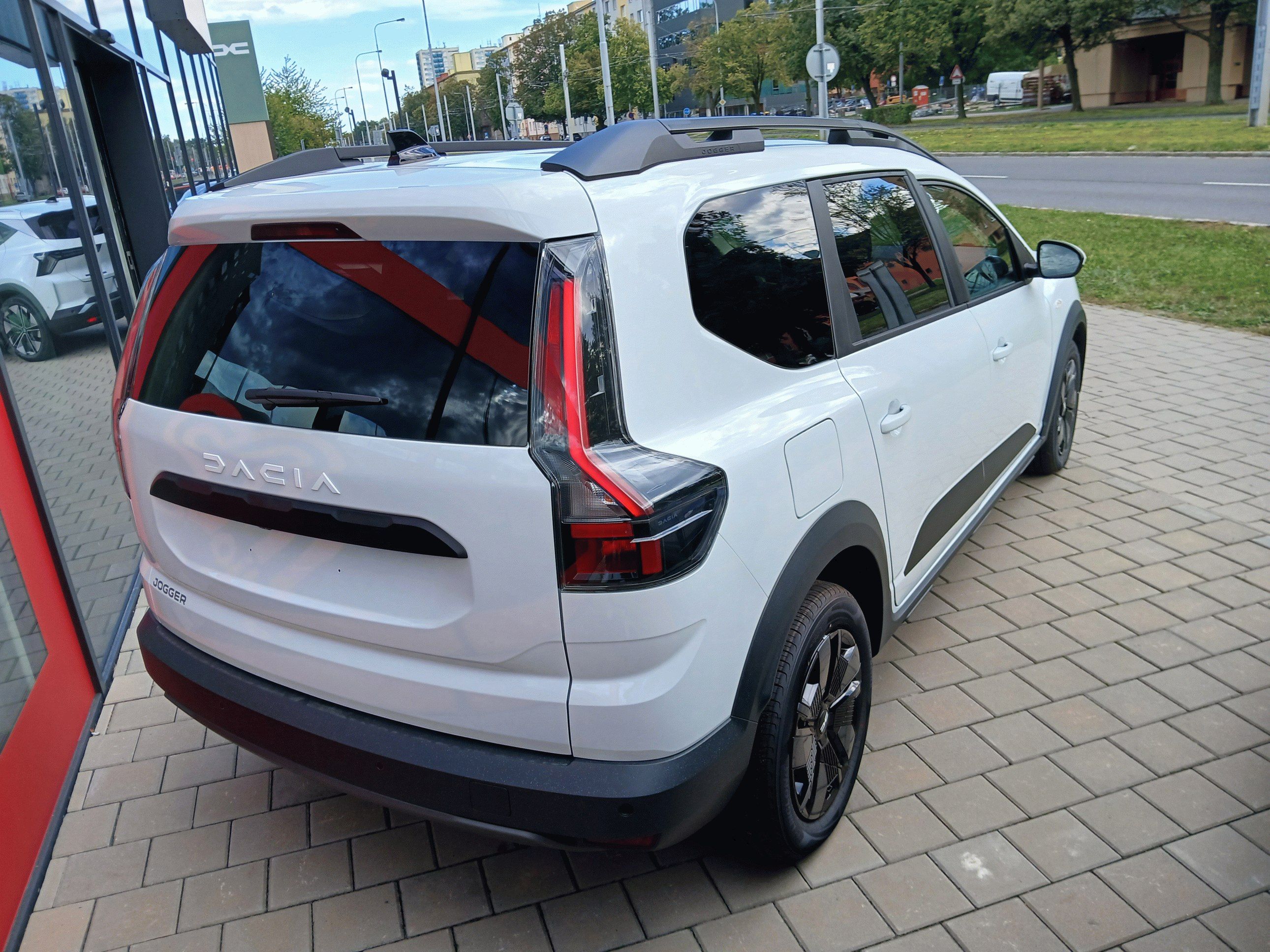 Dacia Jogger, Expression Eco-G 120 pobočka O - fotka 3