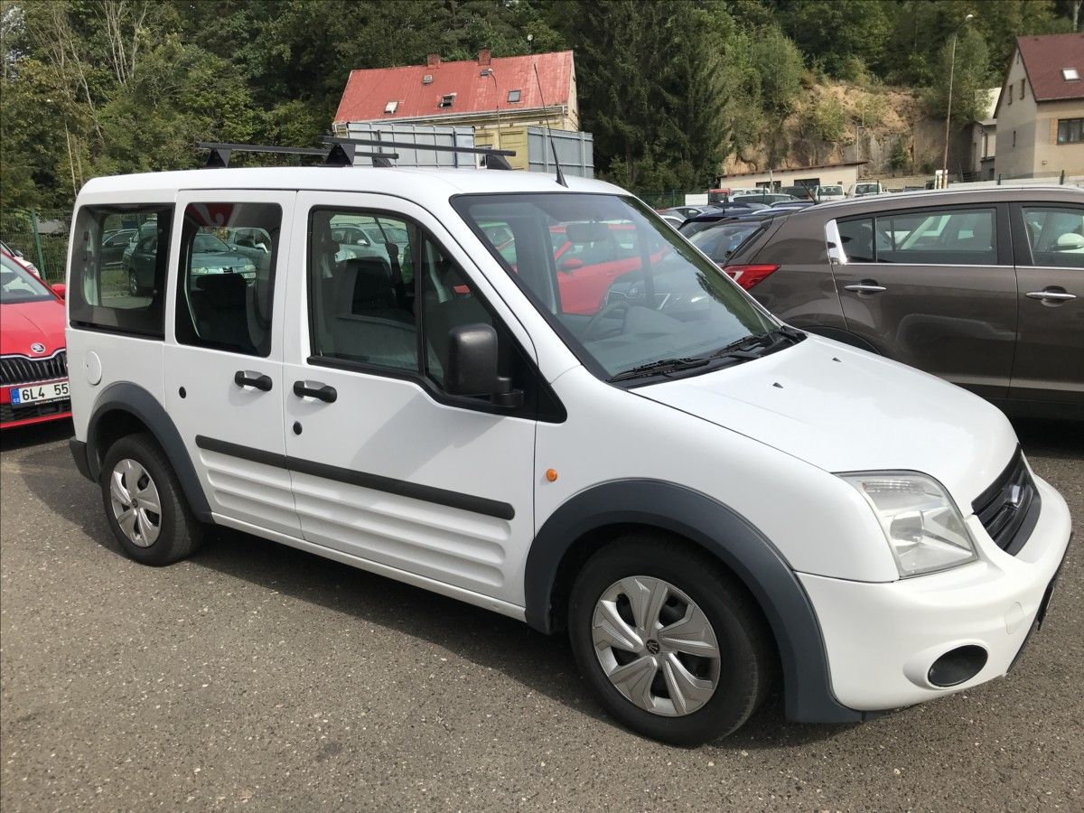 Ford Tourneo Connect, 1,8 TDCi 66kW 4dv./5míst - fotka 4