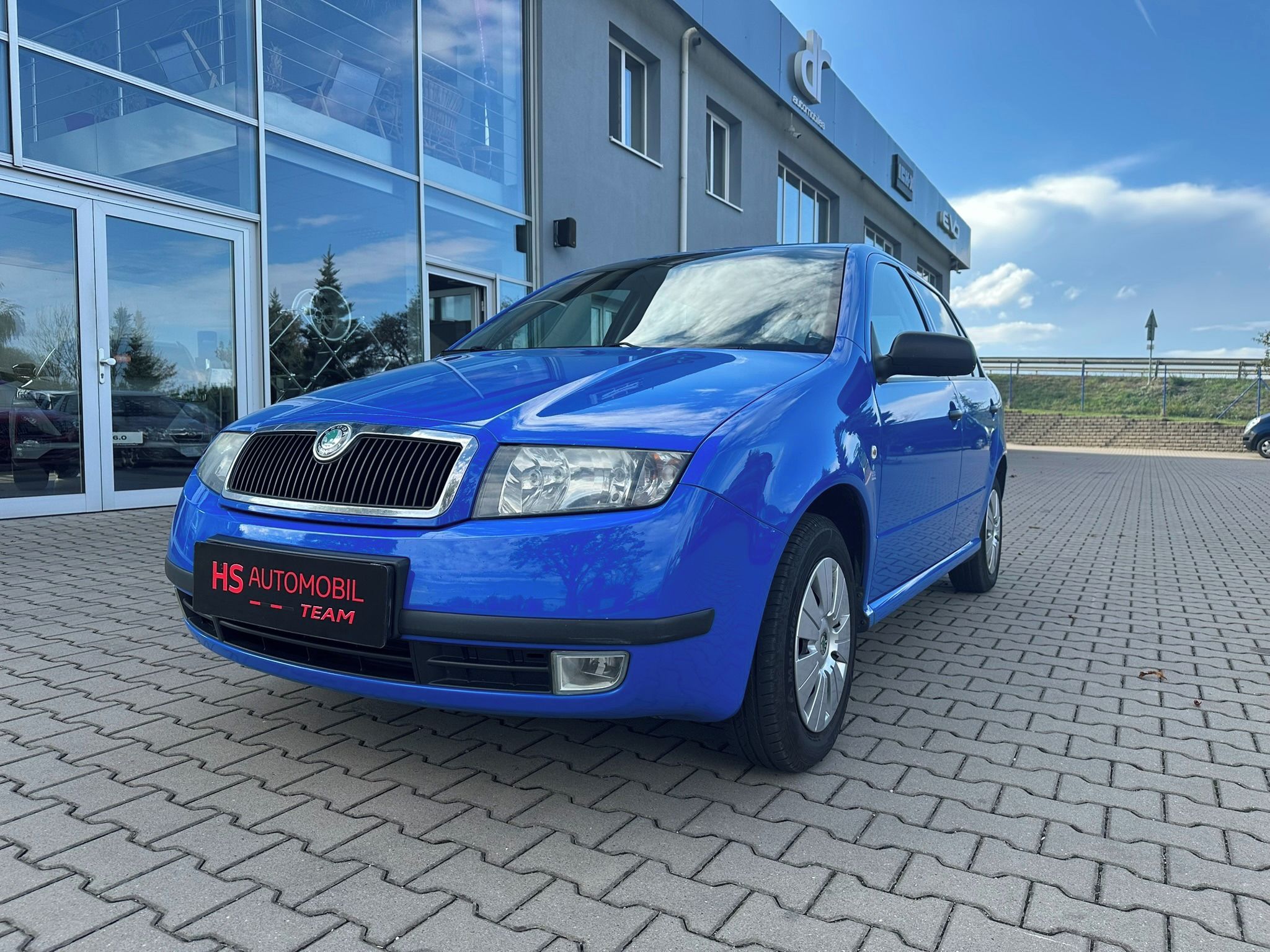 Škoda Fabia, 1,2 HTP 40kW  2 sady pneu