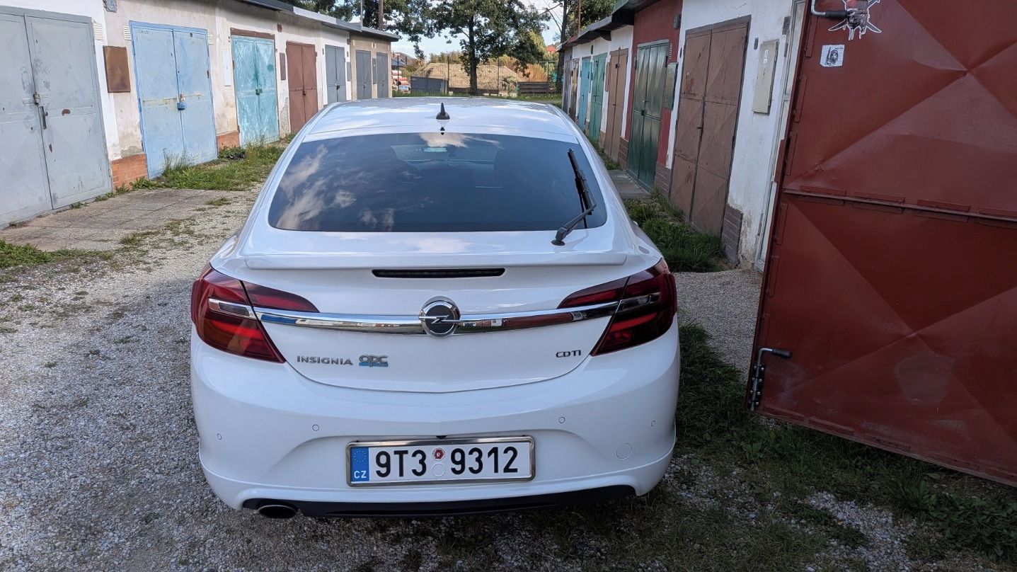 Opel Insignia, 2.0 CDTI automat - fotka 4