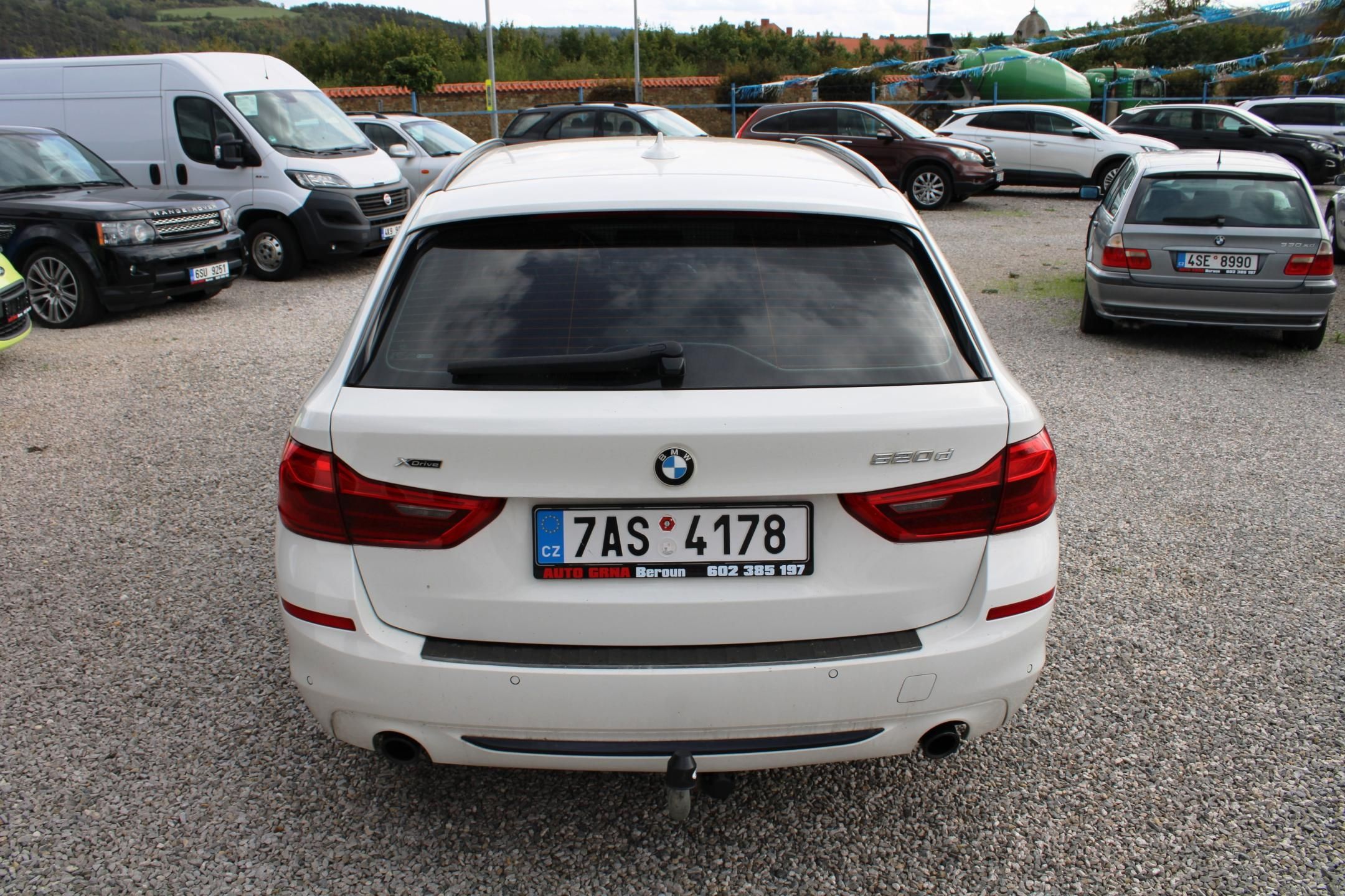 BMW Řada 5, 520d SPORT X-DRIVE LED KŮŽE - fotka 6