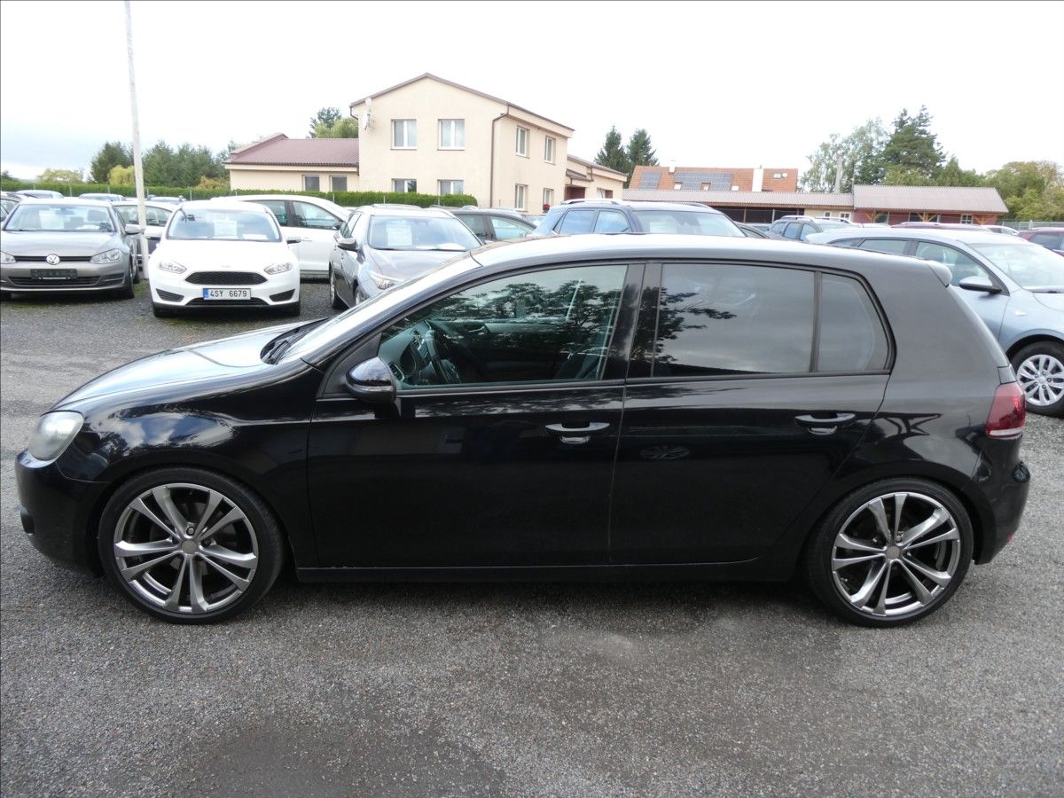 Volkswagen Golf, 1,4 TSi 90kW 2xkola,po servise - fotka 6