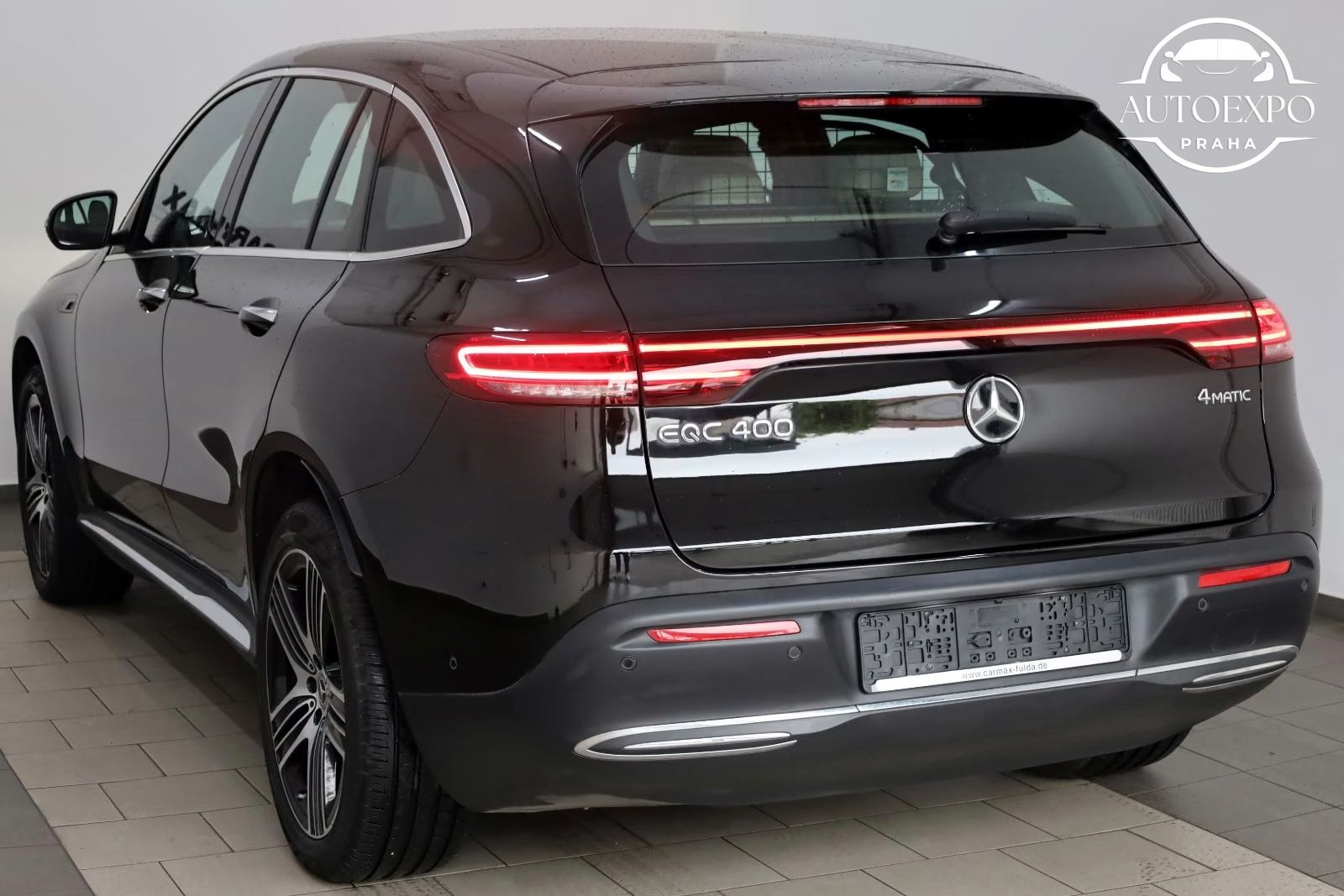 Mercedes-Benz EQC, 400 4M*KŮŽE*360°CAM*PANORAMA* - fotka 6