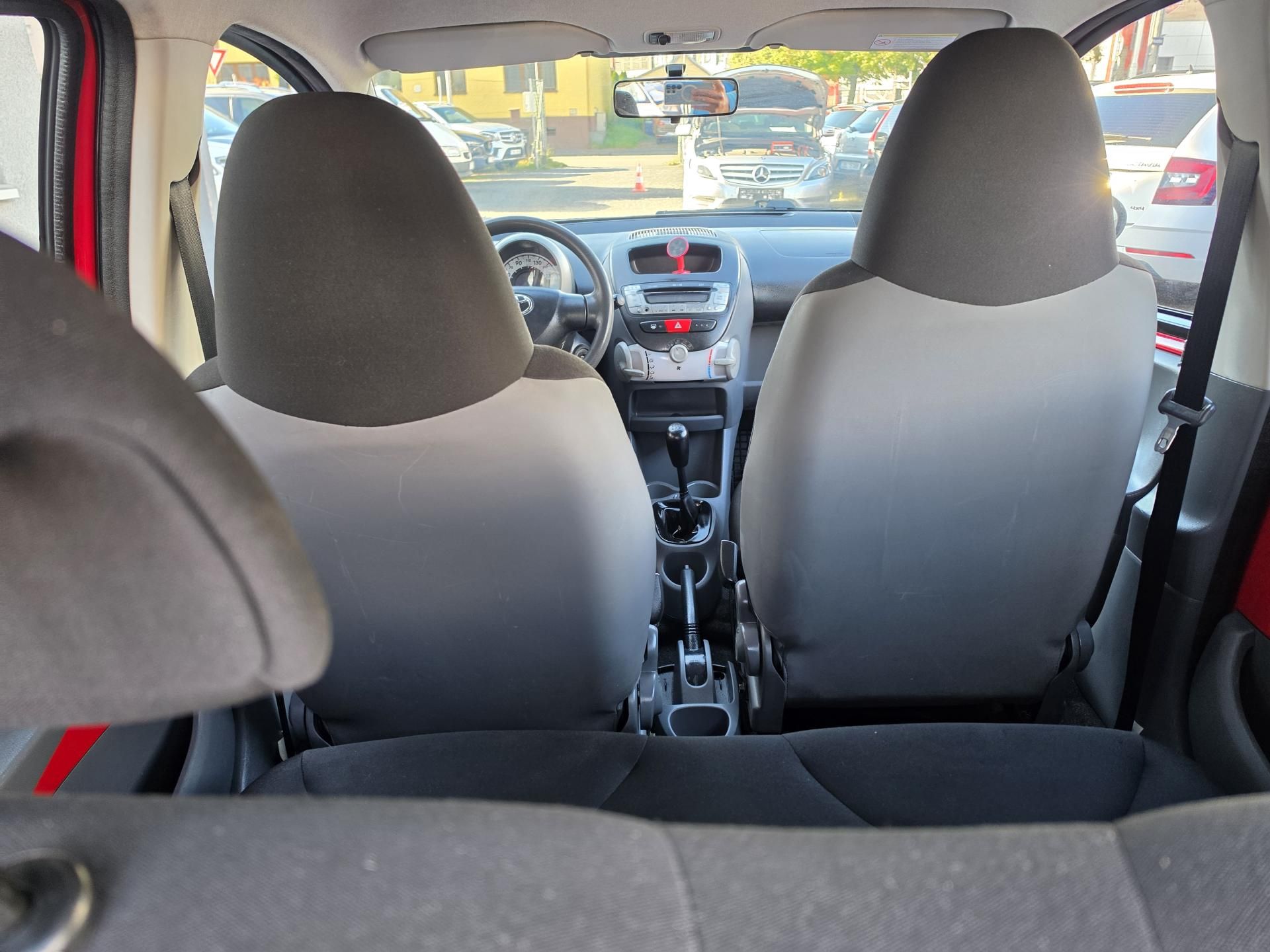 Toyota Aygo, 1.0i 50kw - fotka 6