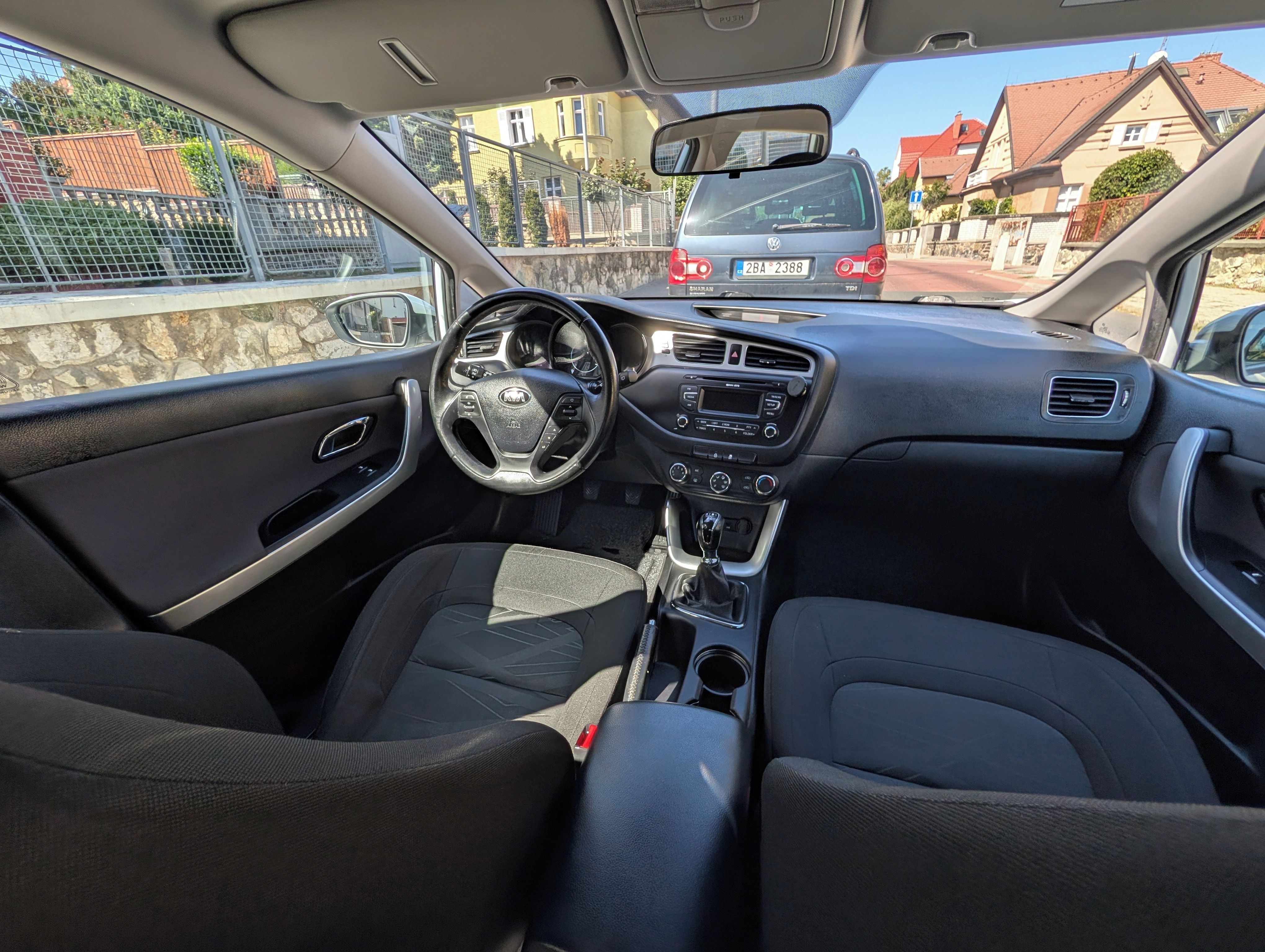 Kia Cee´d, KIA Cee´d 1.6 GDi (99kw) - fotka 4