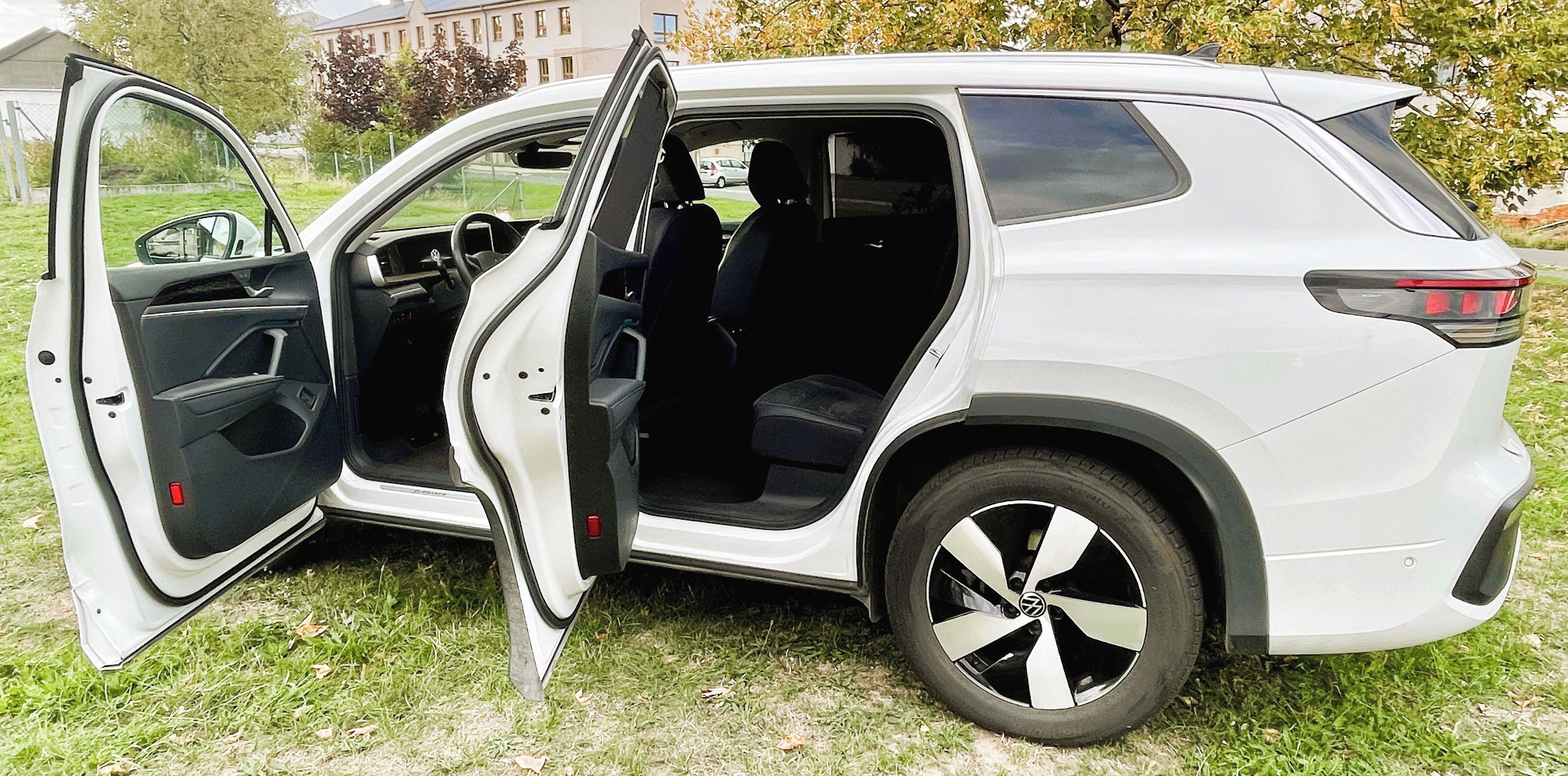 Volkswagen Tayron, Elegance 1,5 TSI eHYBRID - fotka 6