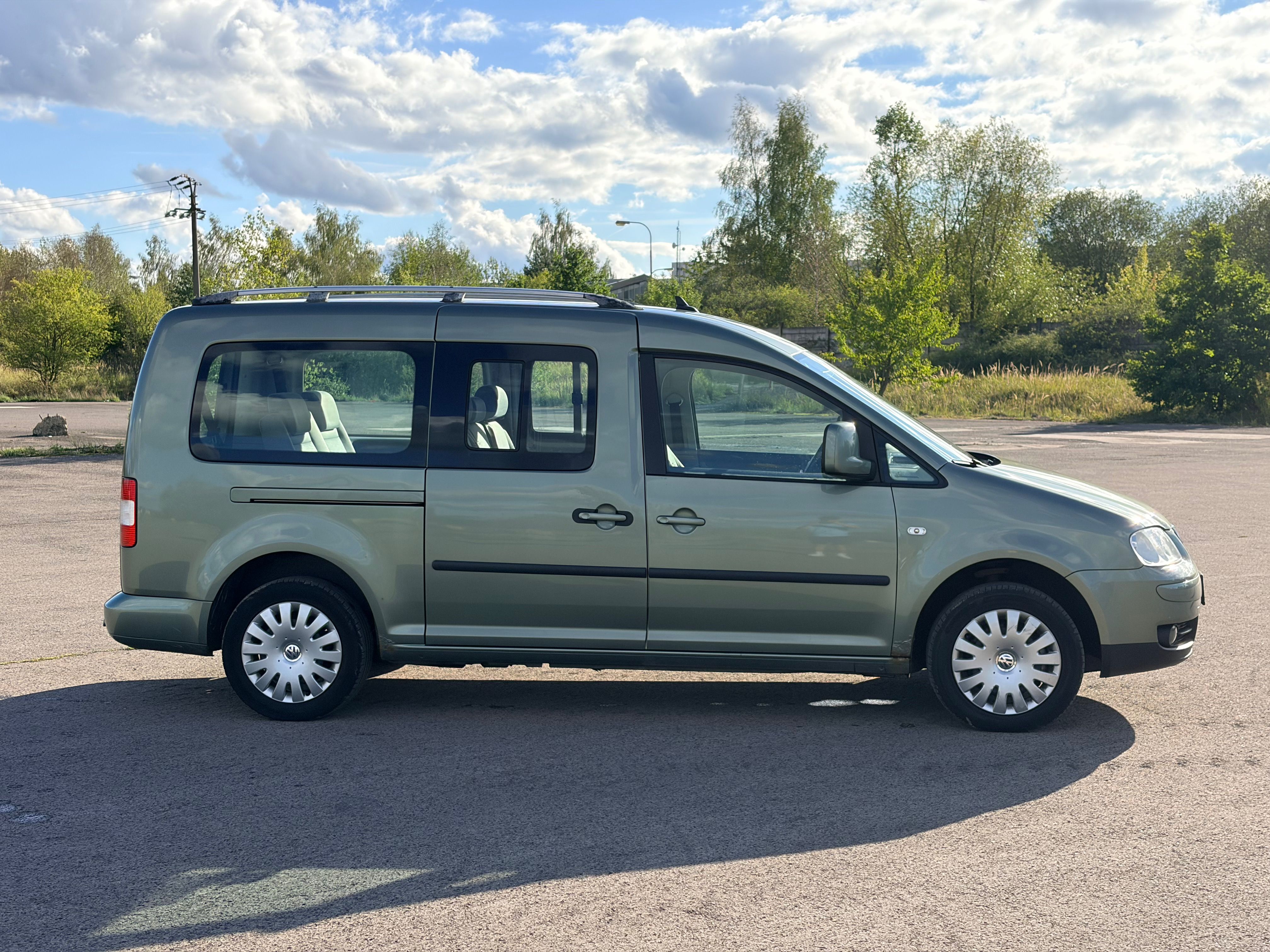 Volkswagen Caddy, 1.9 TDI, 77kW, DSG, tažné - fotka 4