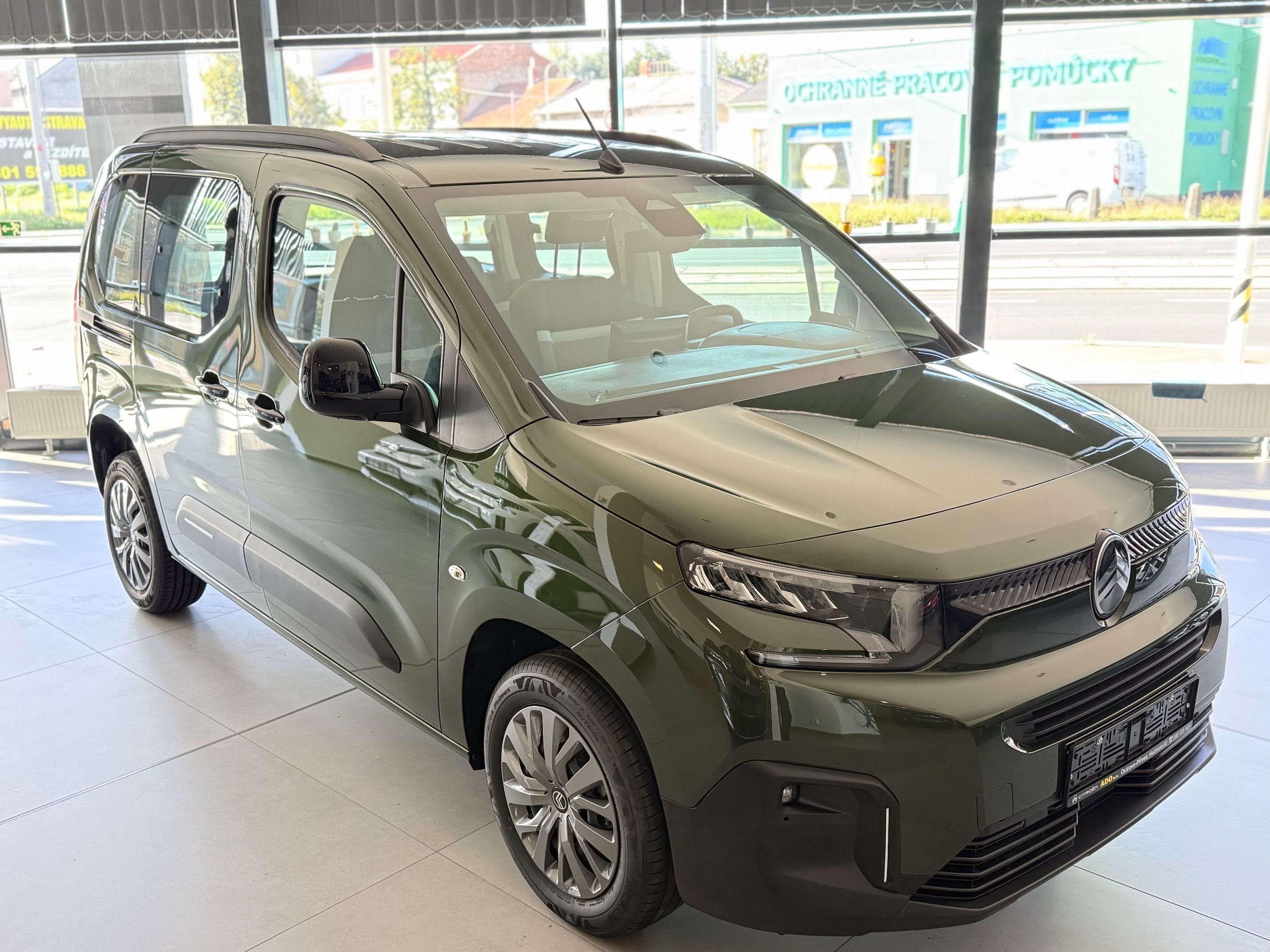 Citroën Berlingo, PLUS Diesel 100k Manual - fotka 3