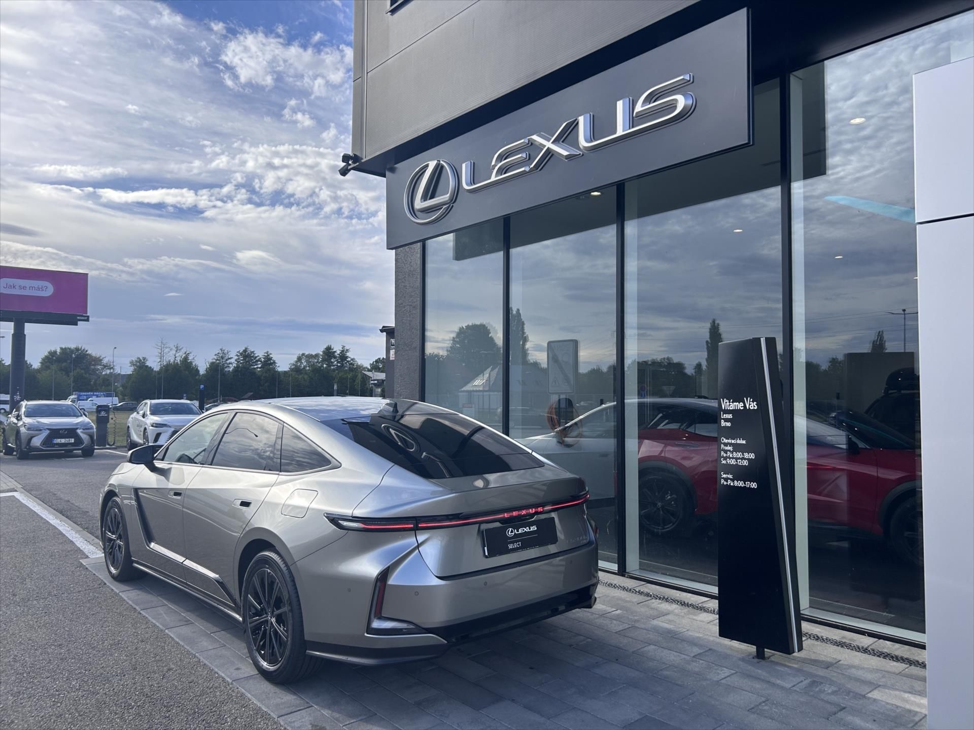 Lexus ES 300h, 2,5 300h Prestige + Paket Top - fotka 3