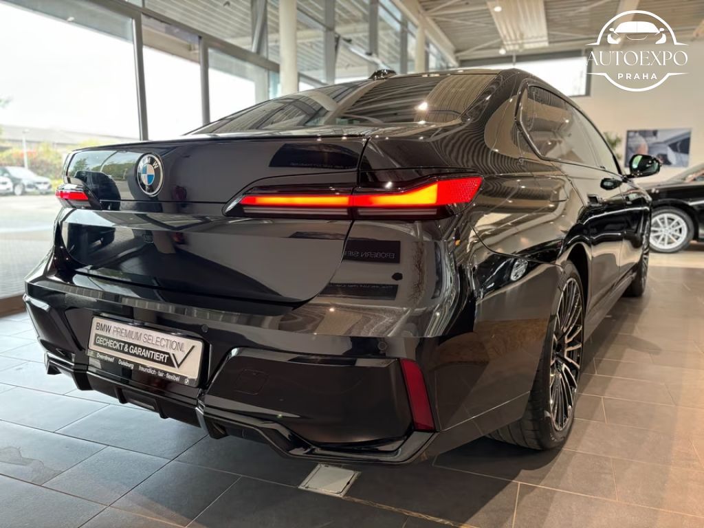 BMW Řada 7, 740d xDrive* - fotka 3