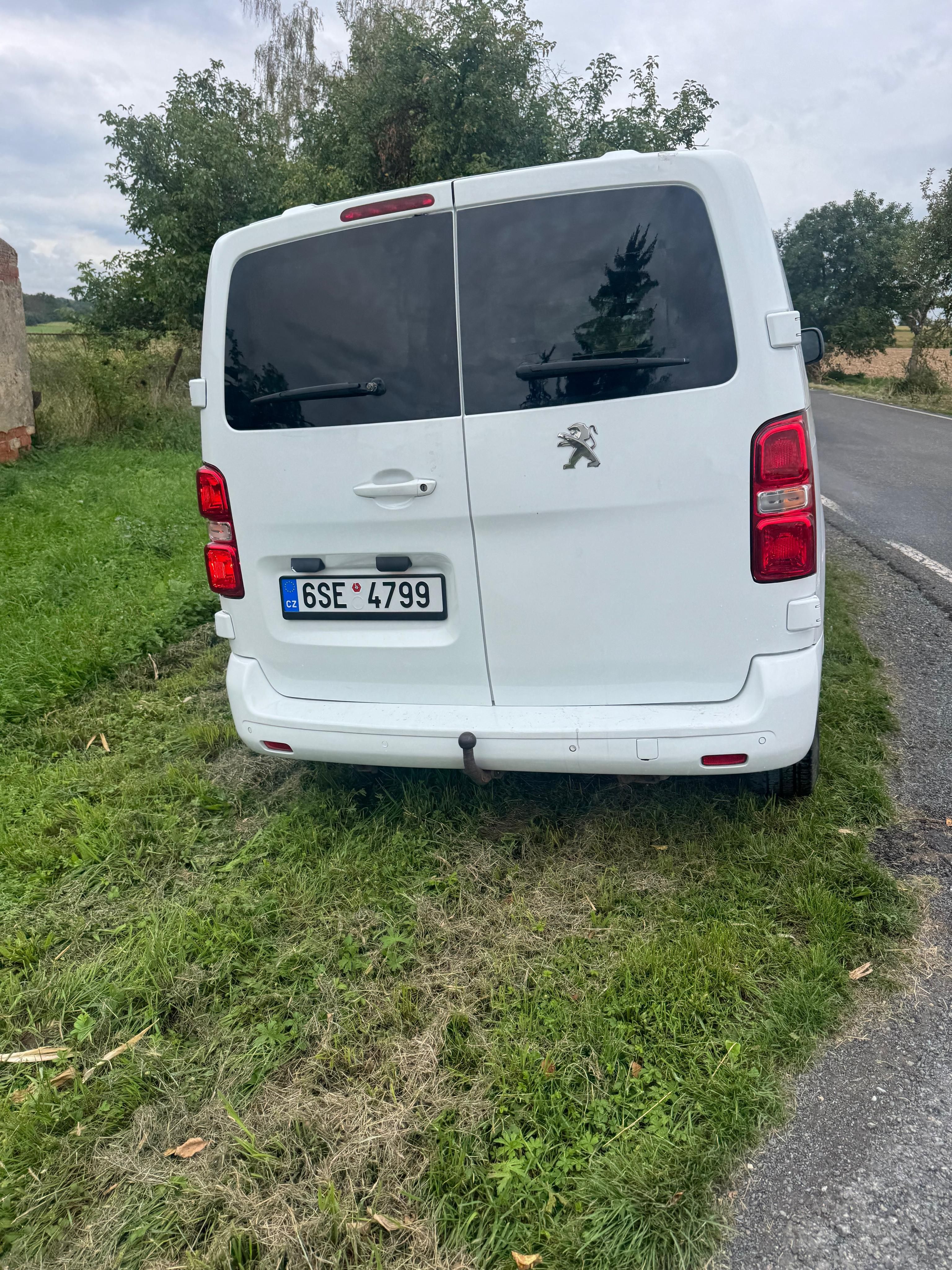 Peugeot Traveller, Peugeot Traveller Expert 2017 - fotka 4
