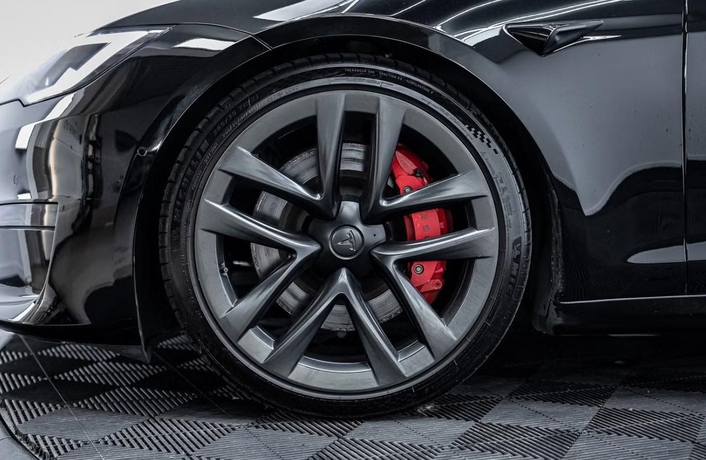 Tesla Model S, Plaid AWD Tažné Yoke Panorama - fotka 3