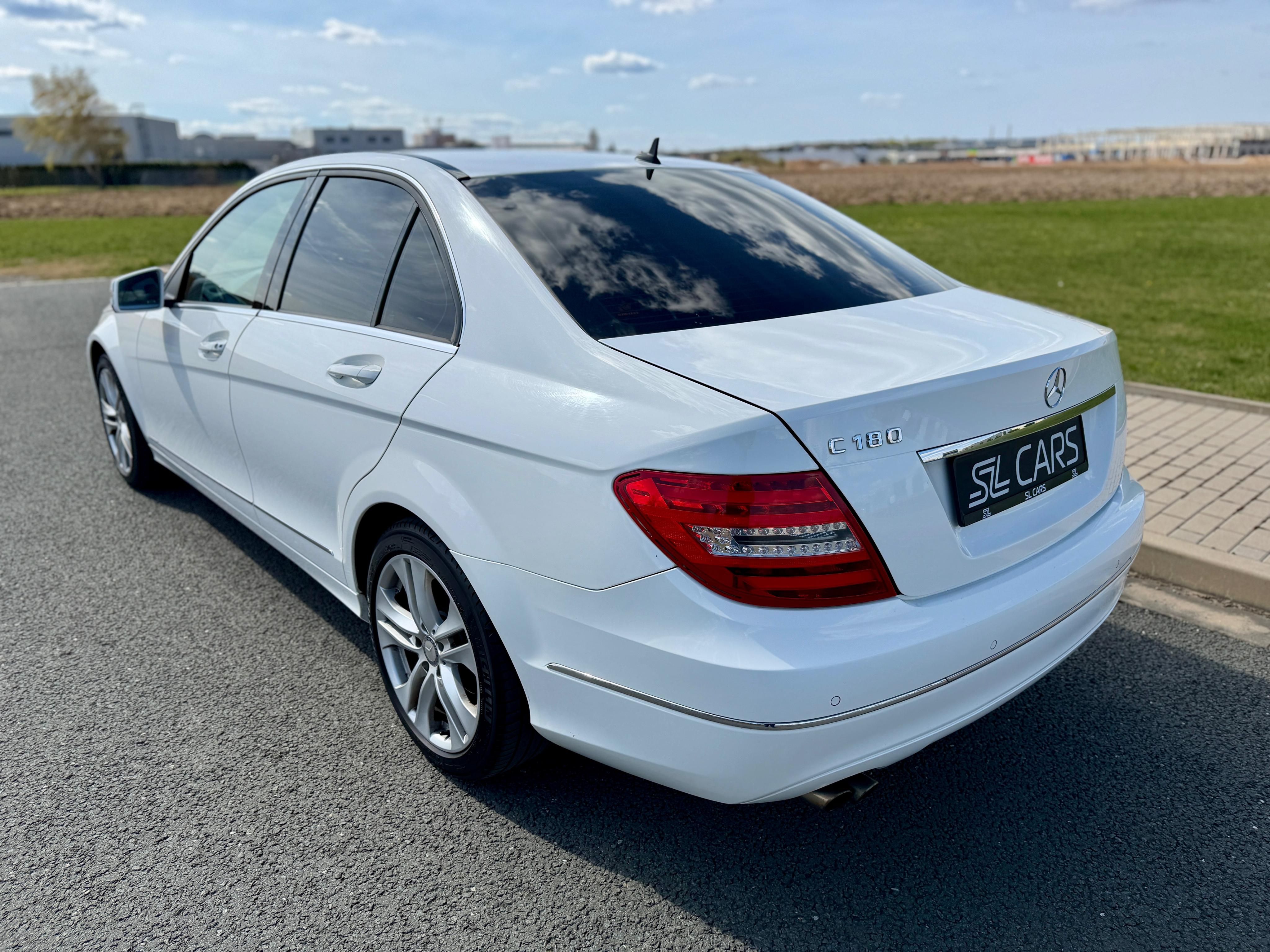 Mercedes-Benz Třídy C, 180 CGI NAVIGACE SERVISKA - fotka 3