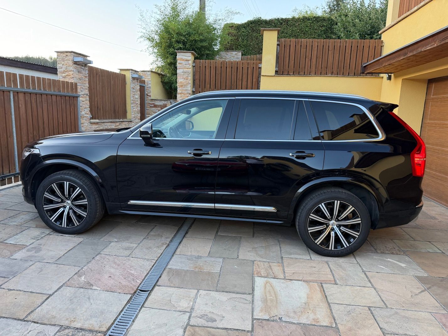 Volvo XC90, B5 Inscription Auto - fotka 2