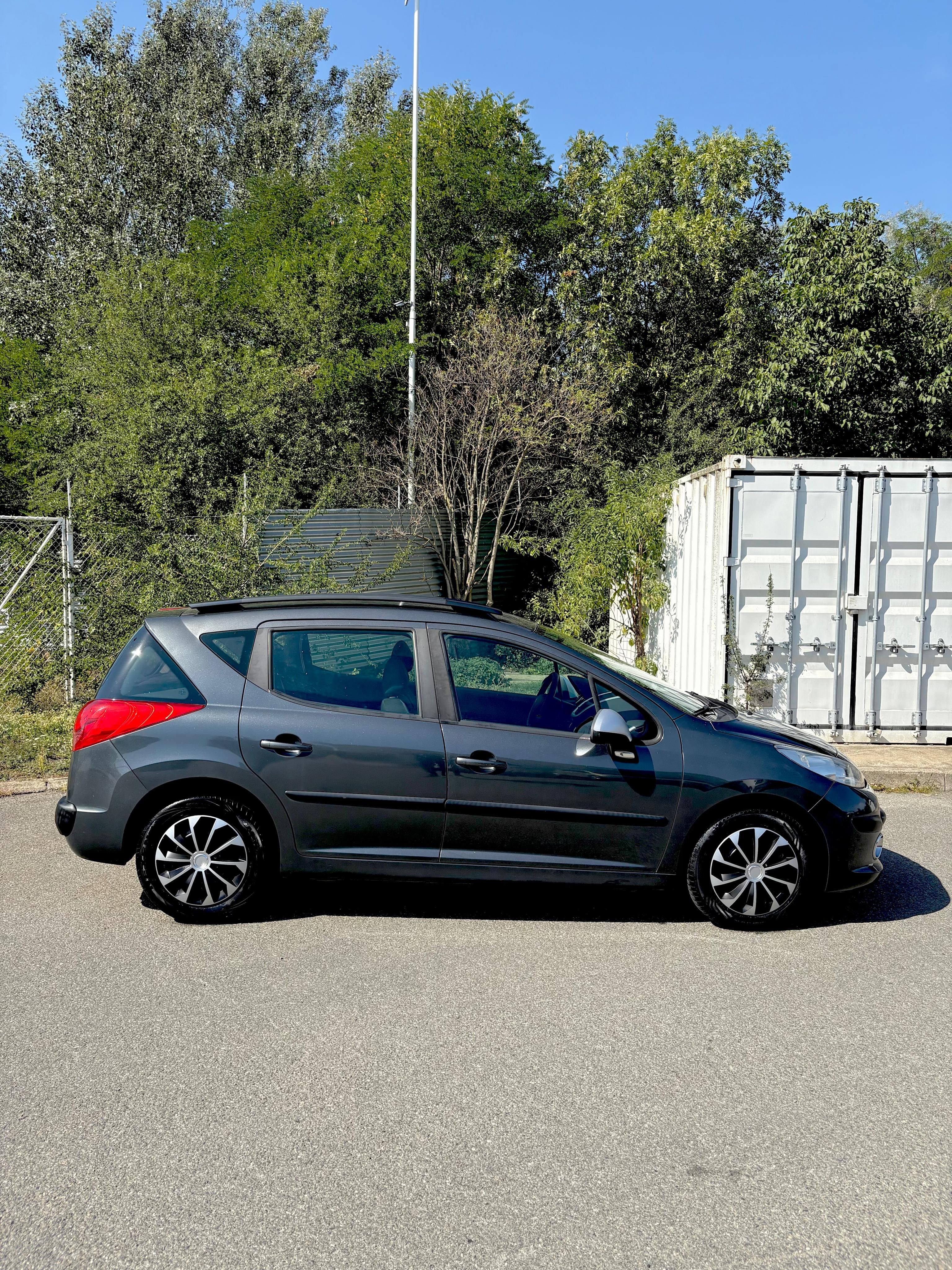 Peugeot 207, 1.6HDi 66kW SW+ZACHOVALÉ - fotka 6