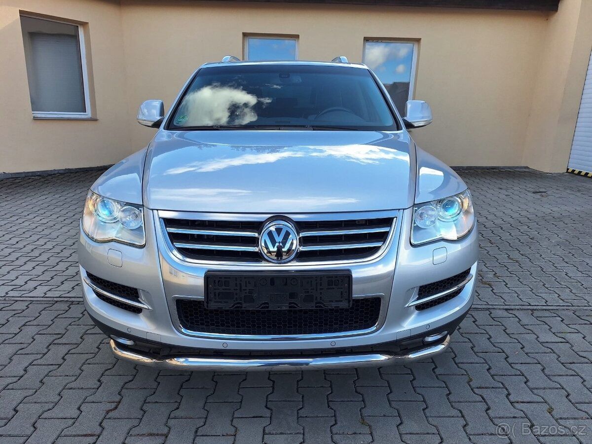 Volkswagen Touareg, TOP NABÍDKA 5.0 V10 TDI - 87KM - fotka 2