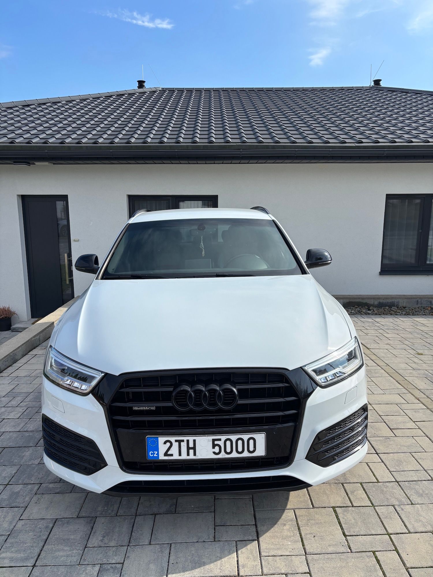 Audi Q3, 3 x S-line, servisováno - fotka 6