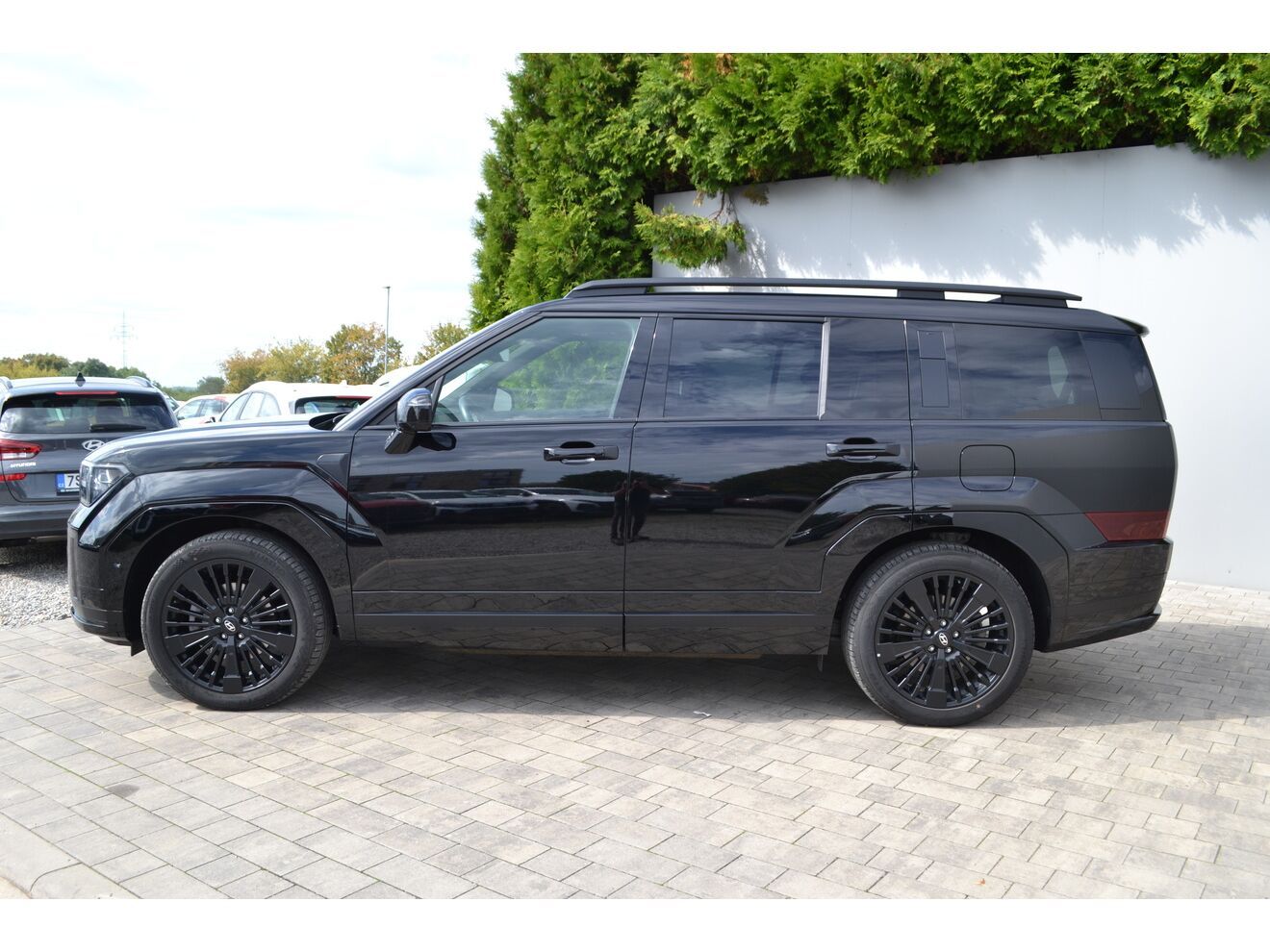 Hyundai Santa Fe, 1.6T-GDI HEV 4WD CALLIGRAPHY 7 - fotka 2