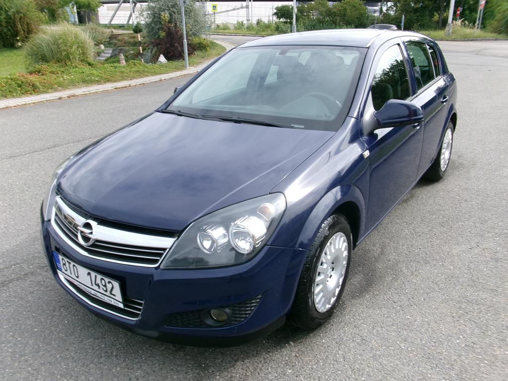 Opel Astra, 1.6i KOUPENO ČR, 96 000 KM