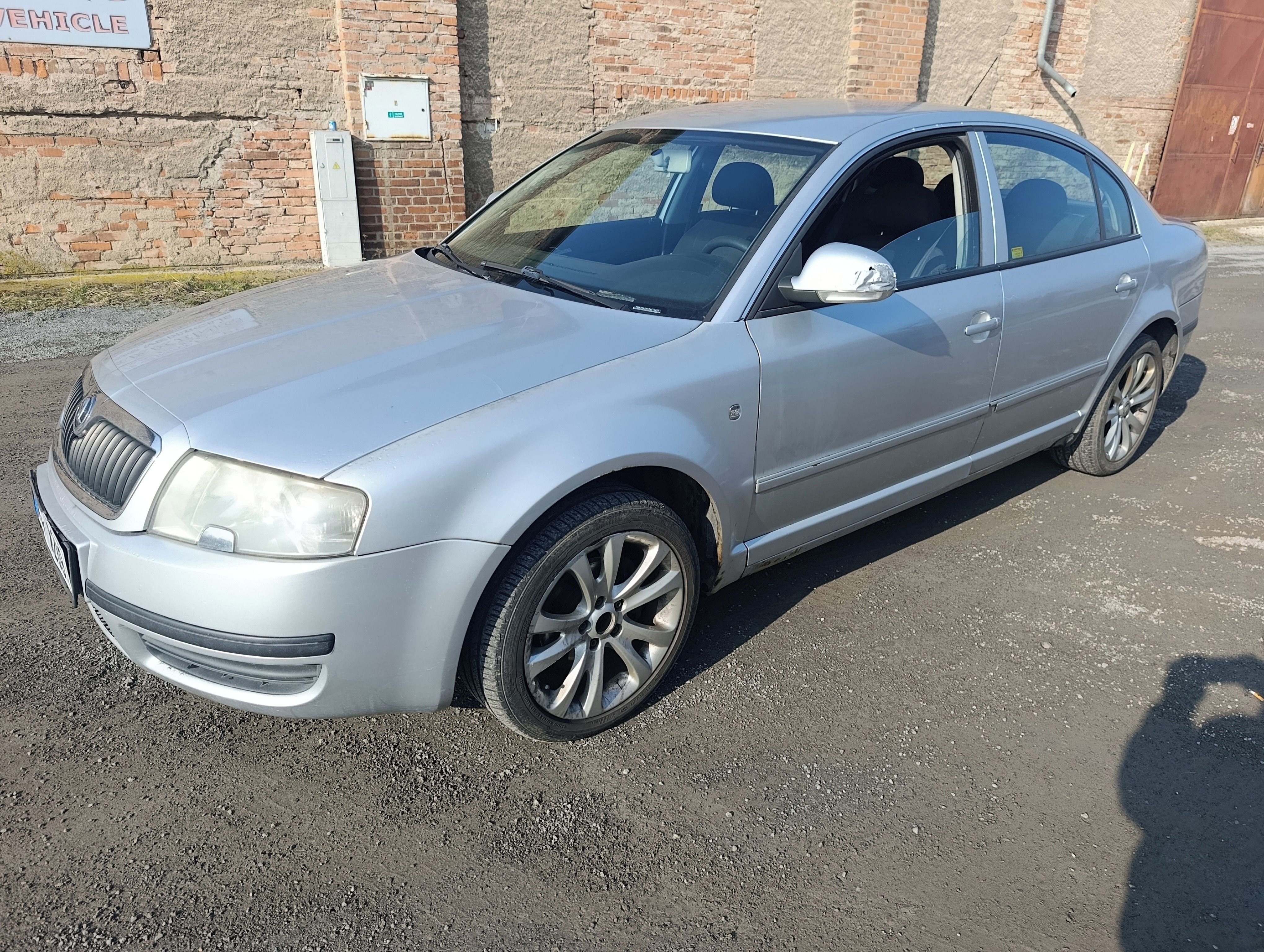 Škoda Superb, 1.9TDI 85KW - fotka 6