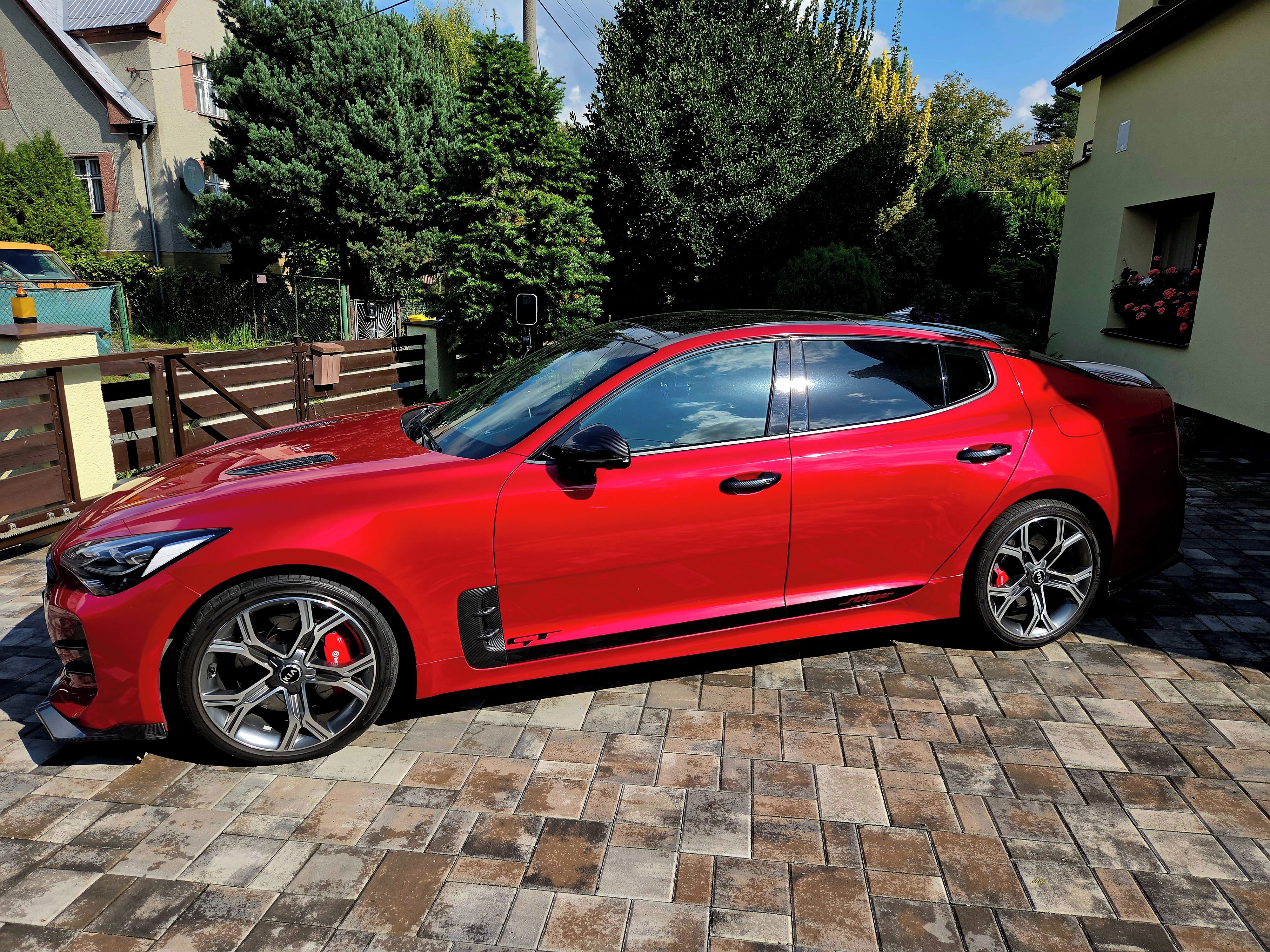 Kia Stinger, GT 3,3 T-GDI 4WD 269kW