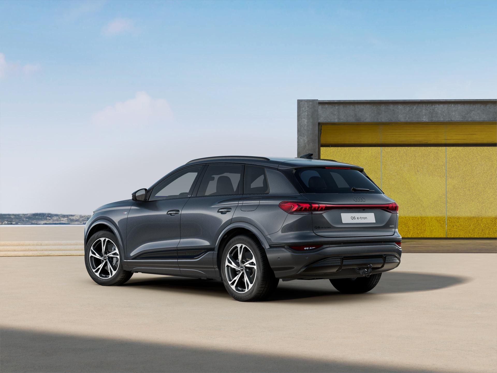Audi Q6 e-tron, S line - fotka 3