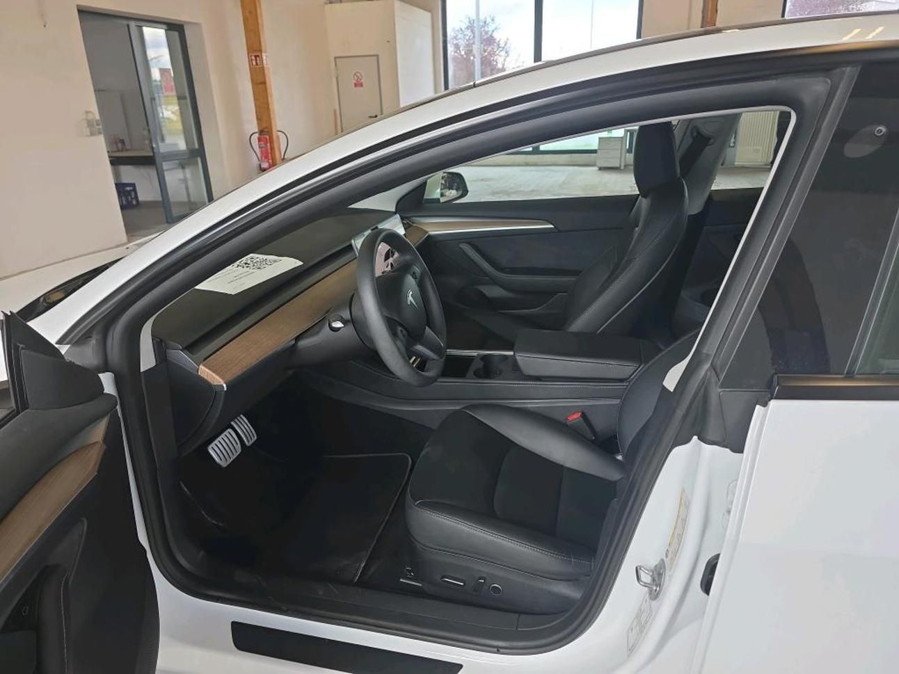 Tesla Model 3, PERFORMANCE 393kw SOH 95,0% - fotka 6