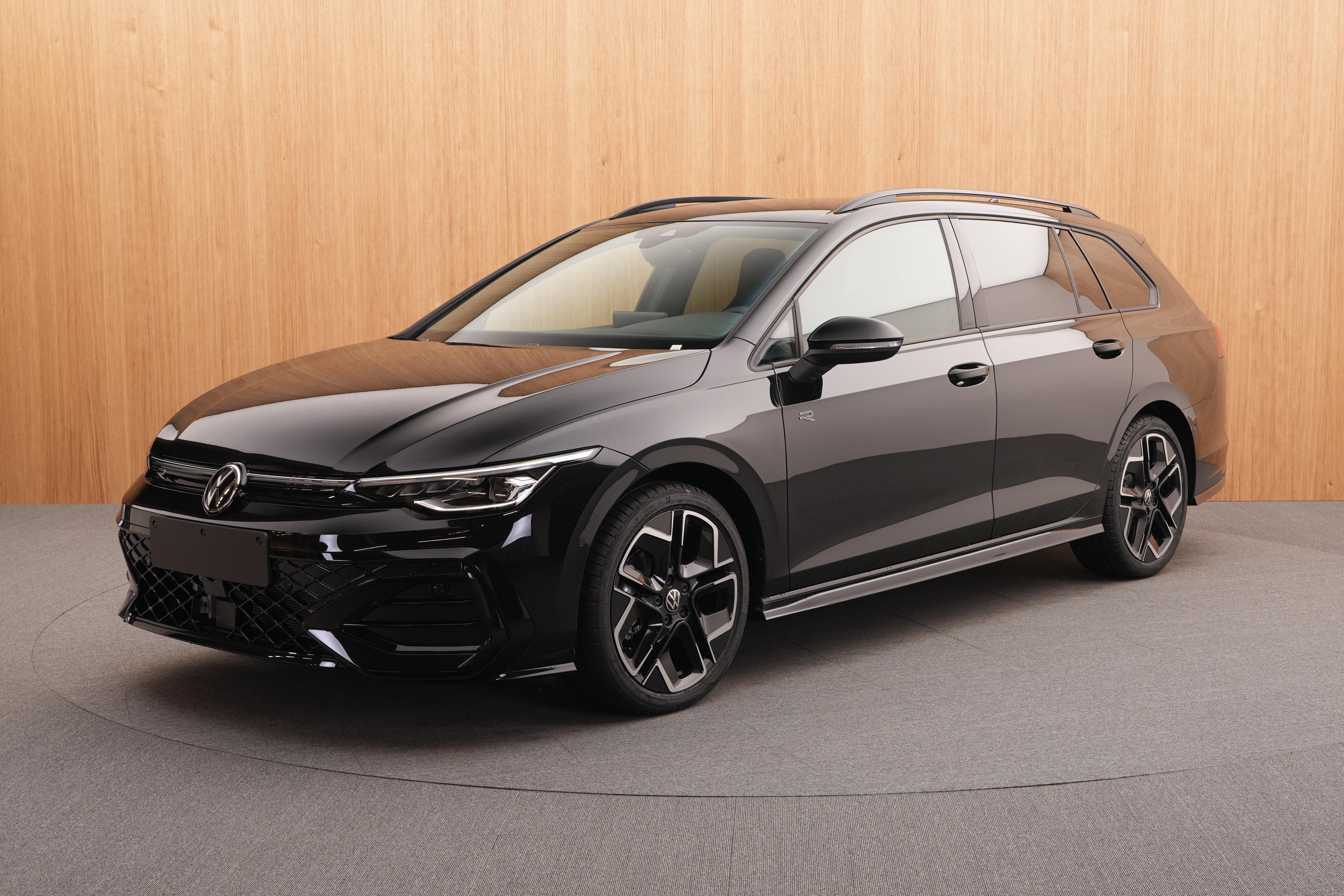 Volkswagen Golf Variant, R-Line Limited 1.5 eTSI mHEV