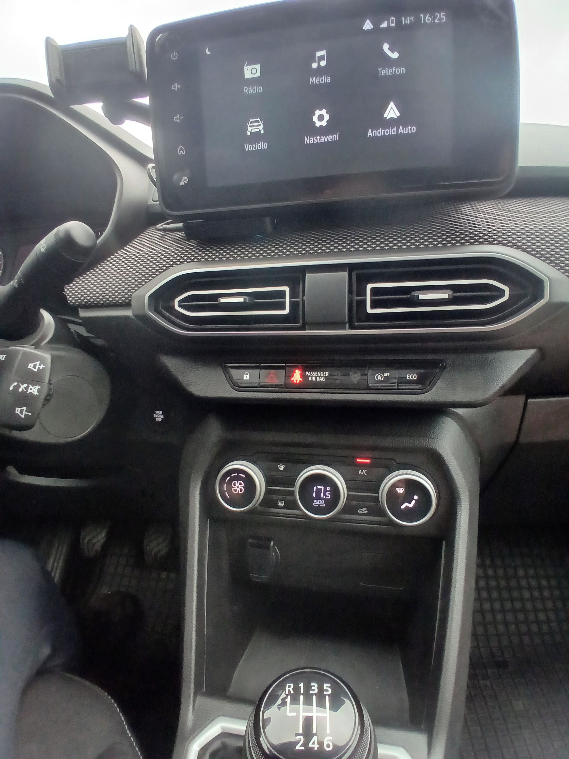 Dacia Jogger, 1.0 TCI servisováno do 2029 - fotka 4