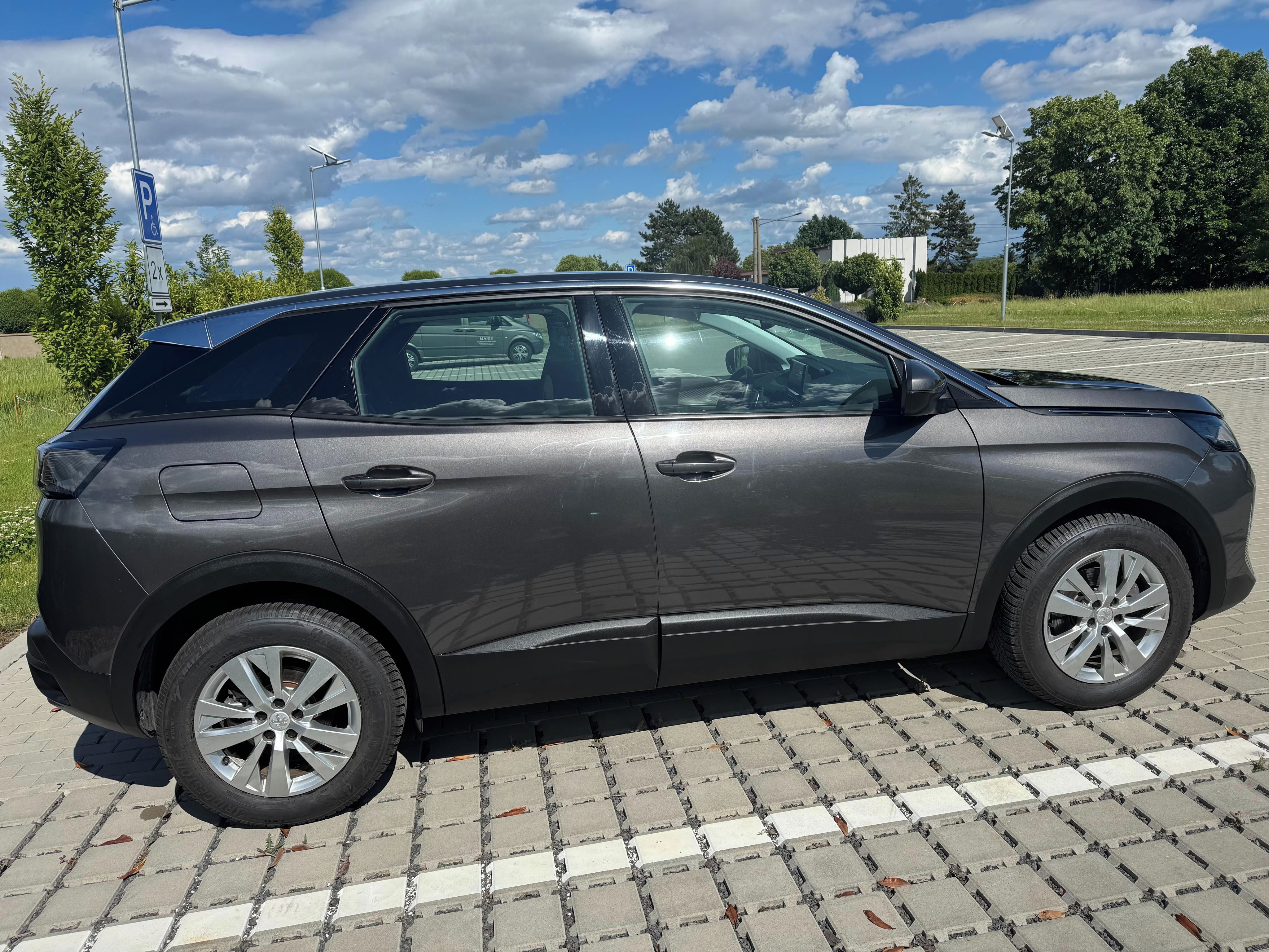Peugeot 3008, 1.2Active pack,automat,kamera - fotka 4