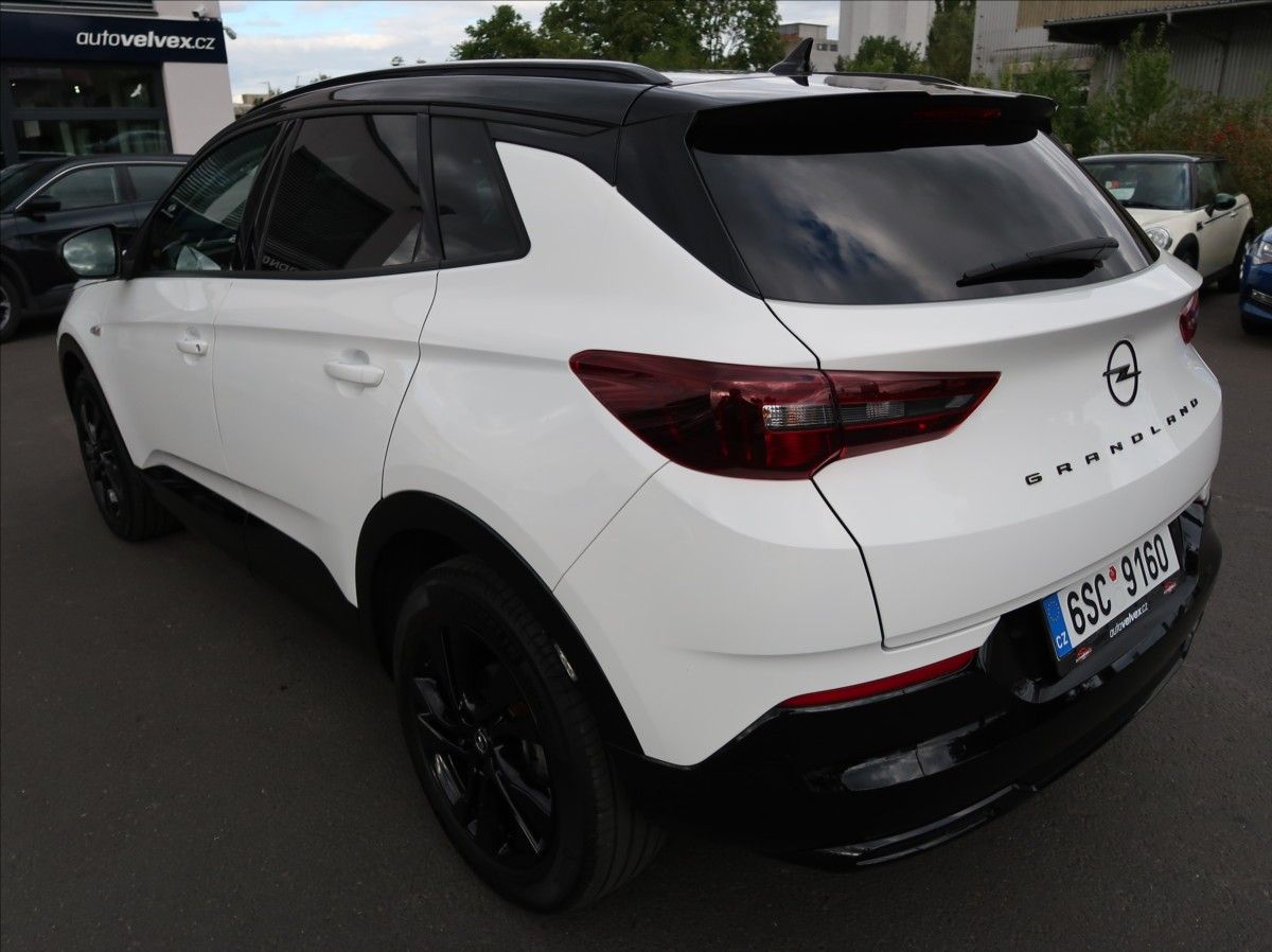 Opel Grandland, 1,2 Turbo,96kW,1majČR,ser.kn. - fotka 4
