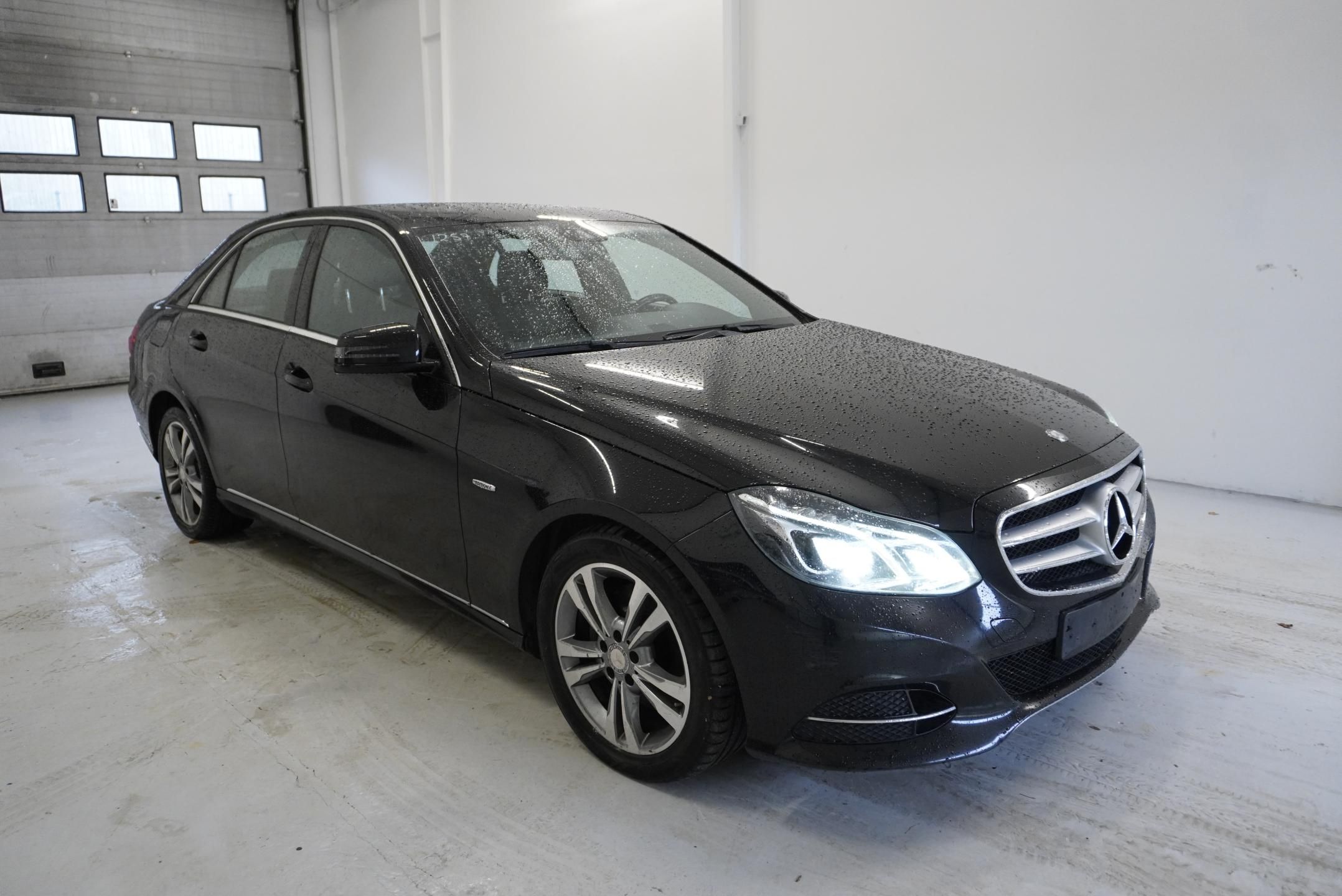 Mercedes-Benz Třídy E, 3,0 V6 BLUETEC AUTOMAT - fotka 3