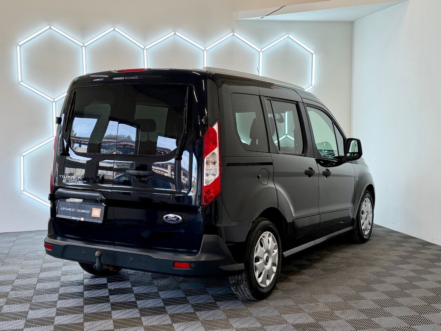 Ford Tourneo Connect, 1.6 TDCi GPS NAVI/SERV.KN. - fotka 4
