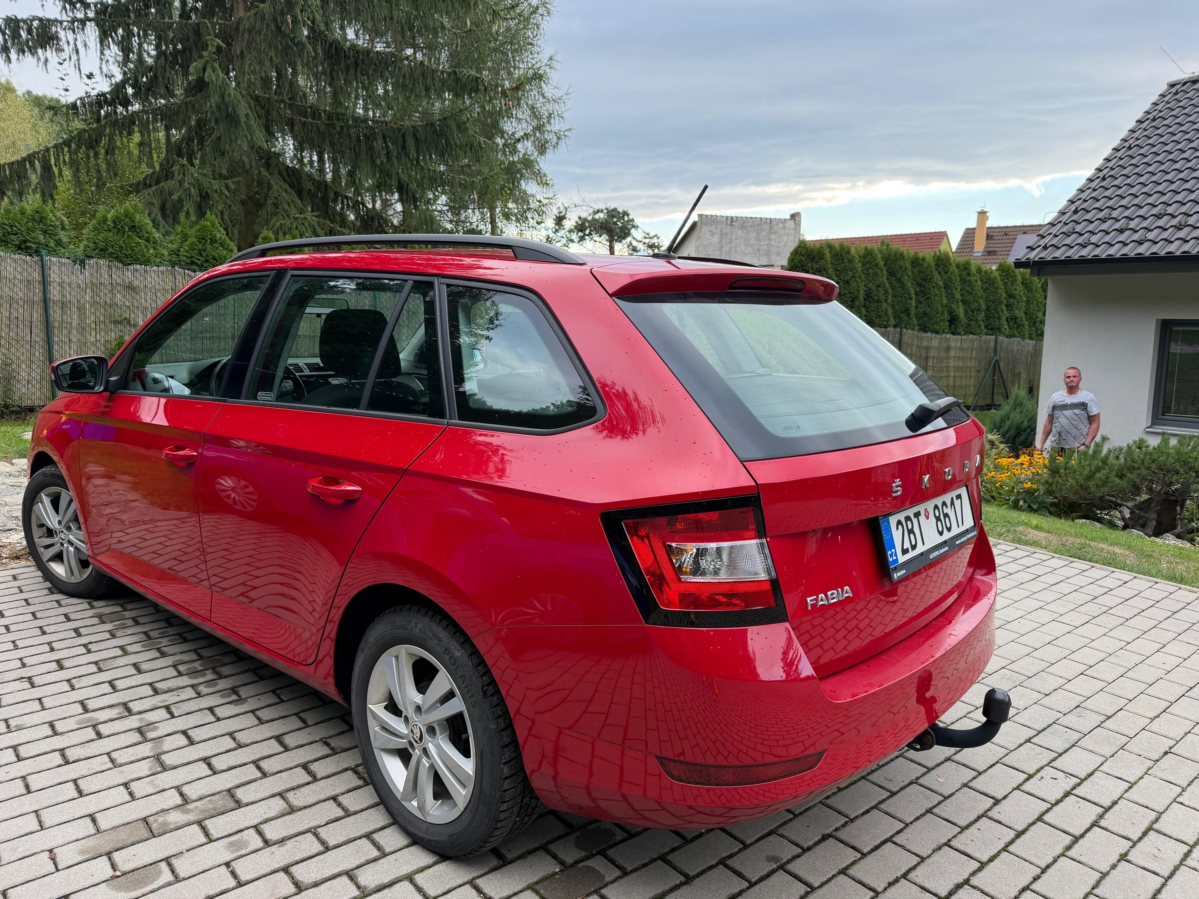 Škoda Fabia, 1.0 TSI 70 kW Ambiente - fotka 2